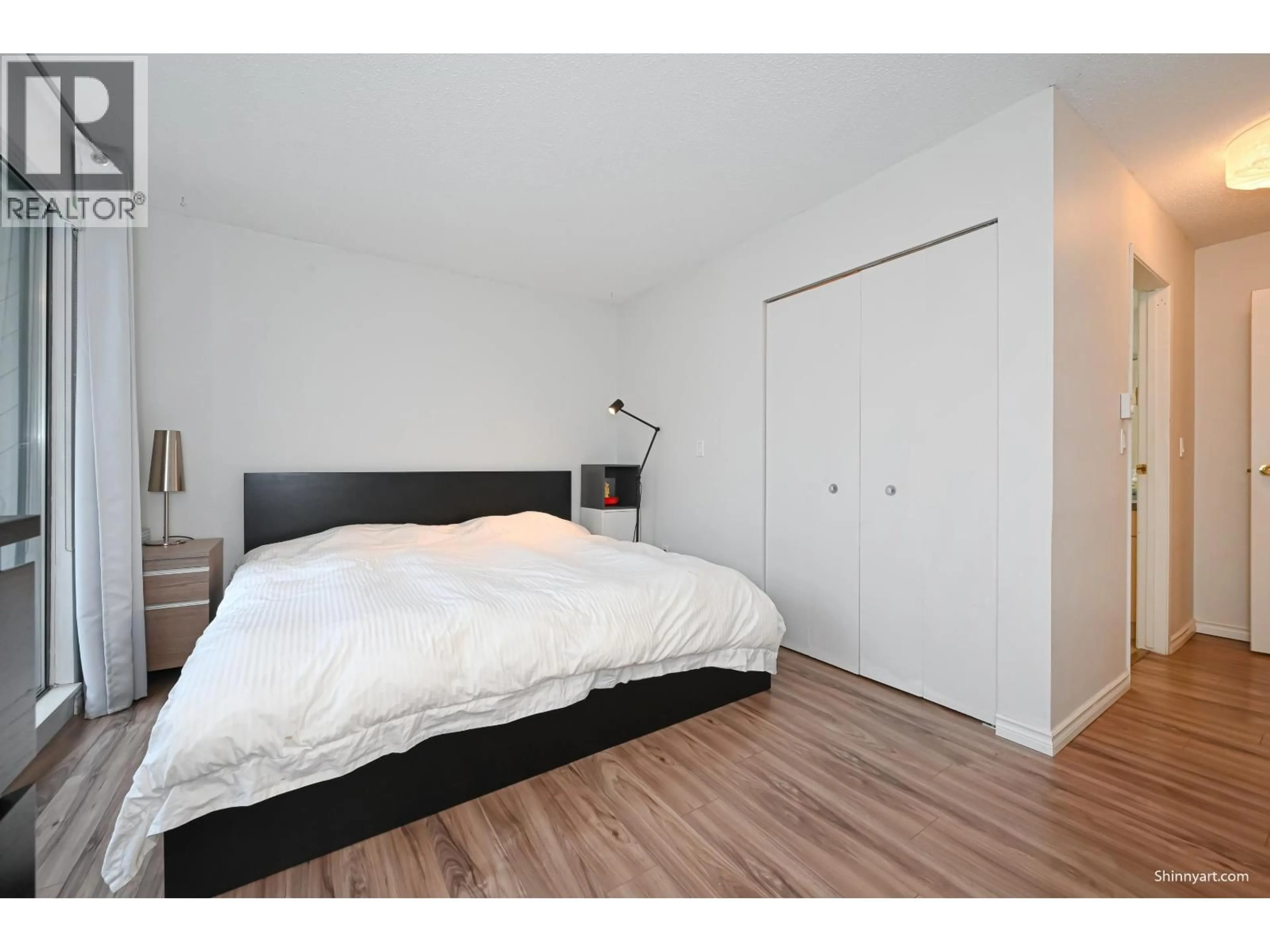 Bedroom with bed, wood/laminate floor for 12 - 8820 WESTMINSTER HIGHWAY, Richmond British Columbia V6X1A8