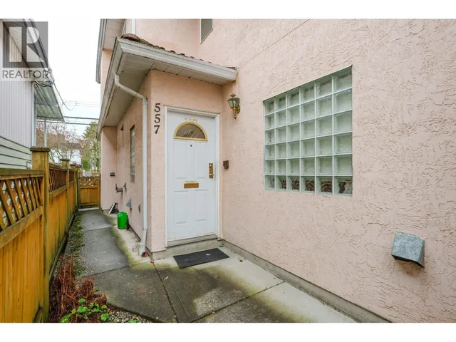 557 44TH AVENUE, Vancouver 3