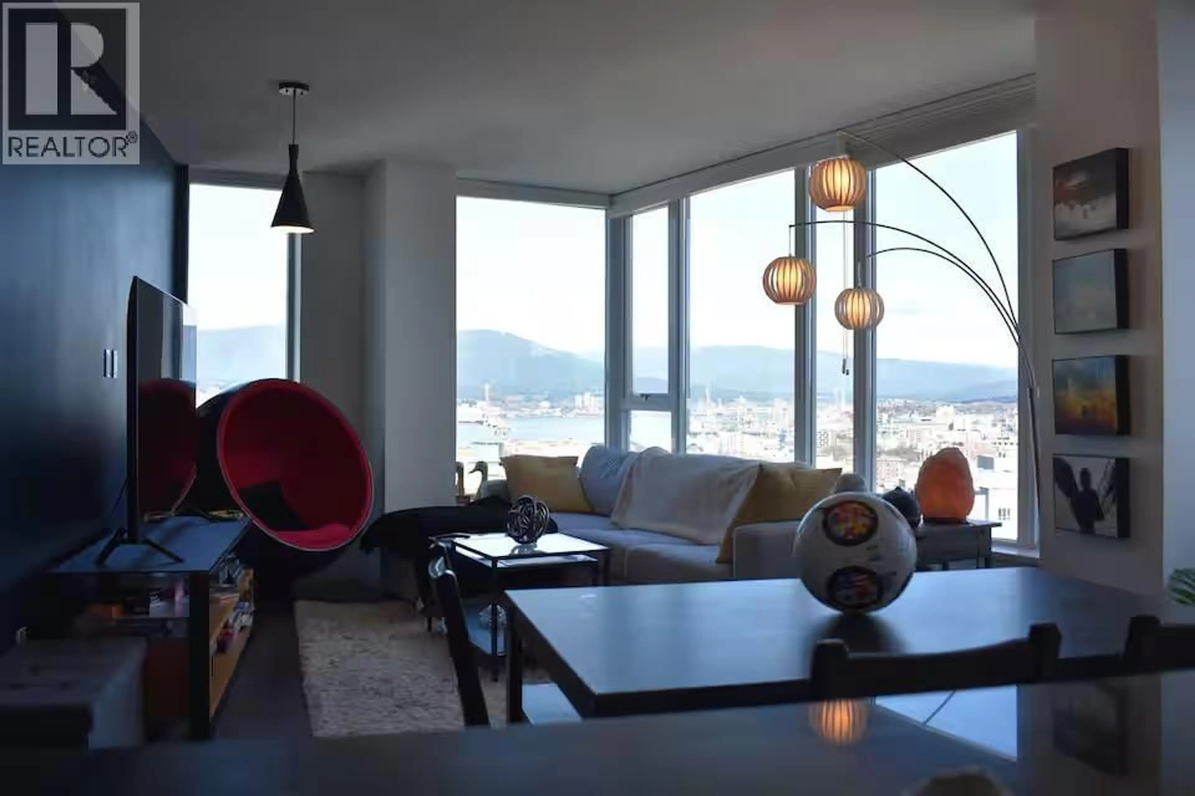 Living room with furniture, unknown for 3505 - 188 KEEFER PLACE, Vancouver British Columbia V6B0J1