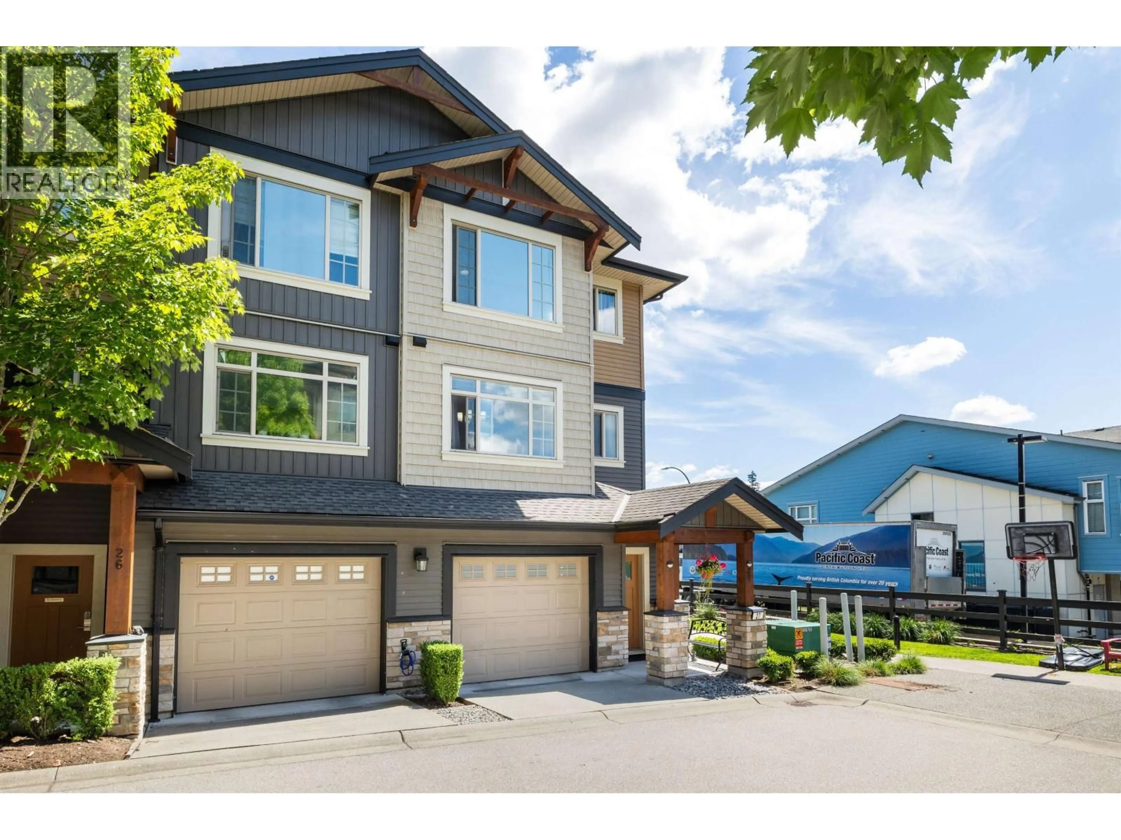 Home with vinyl exterior material, street for 27 - 11305 240 STREET, Maple Ridge British Columbia V2W0J1