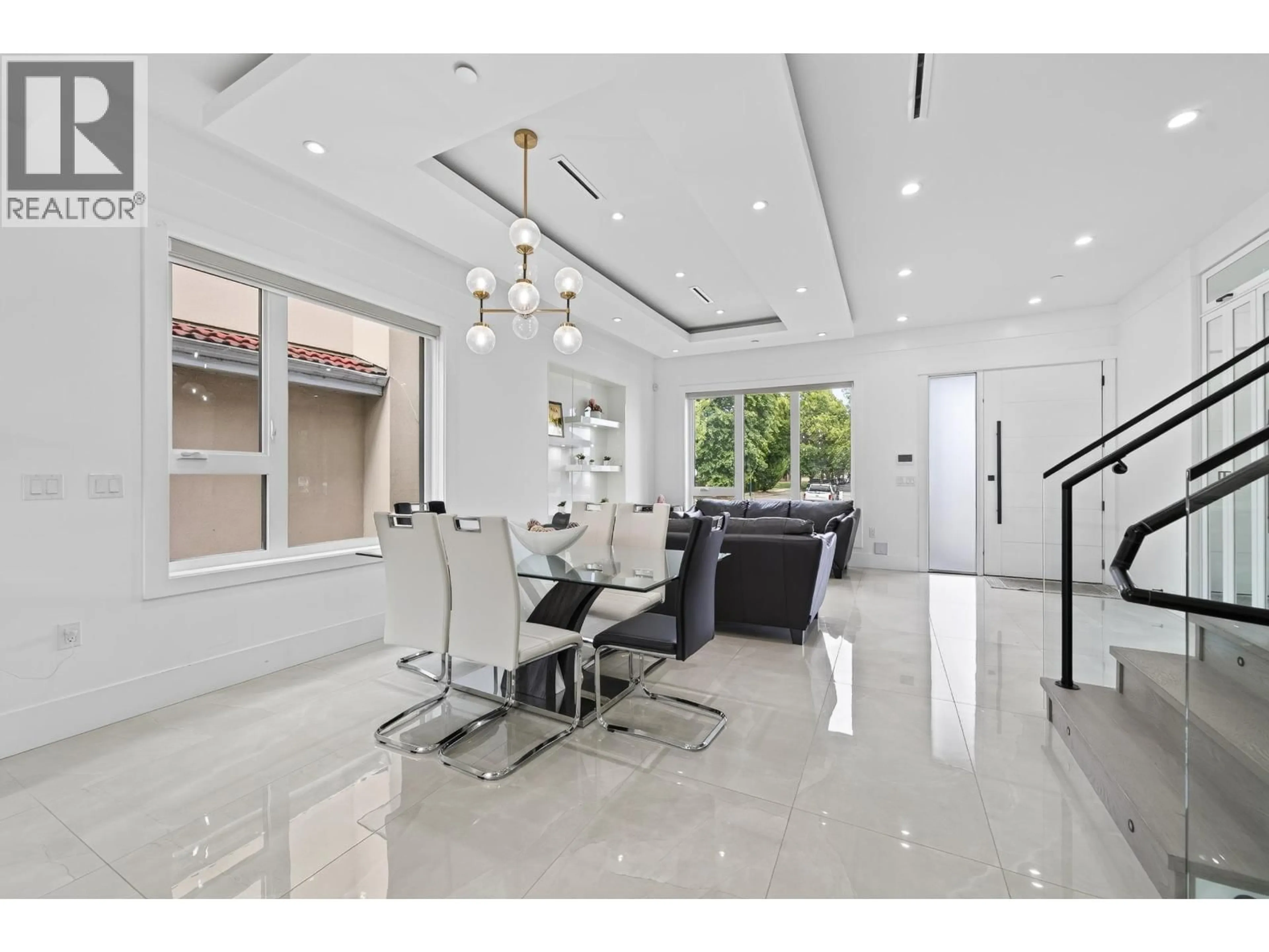Unknown for 5835 CLARENDON STREET, Vancouver British Columbia V5R3K4