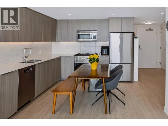 405 - 1401 HUNTER STREET, North Vancouver 3