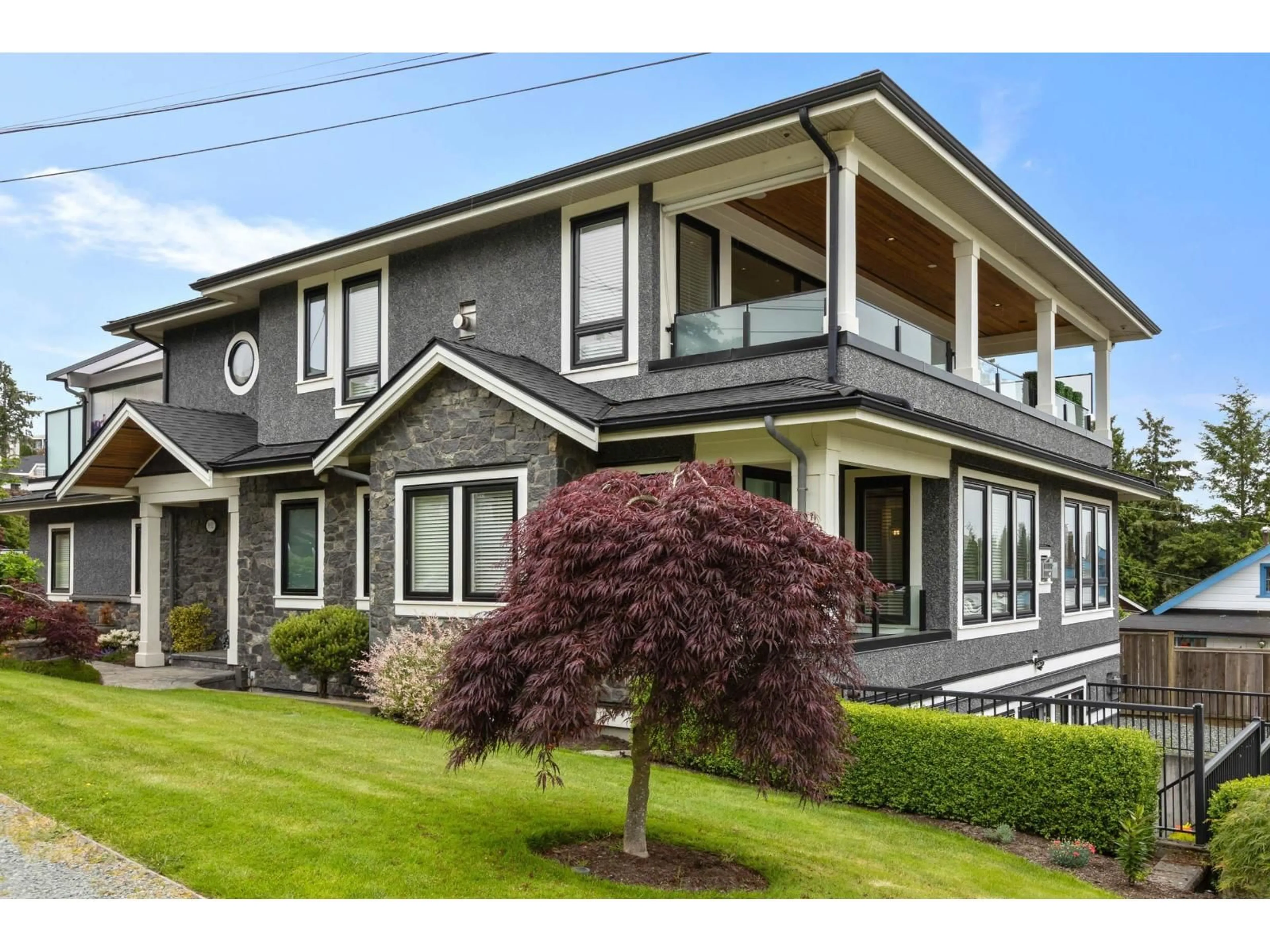 Home with vinyl exterior material, street for 932 ASH STREET, White Rock British Columbia V4B4K1