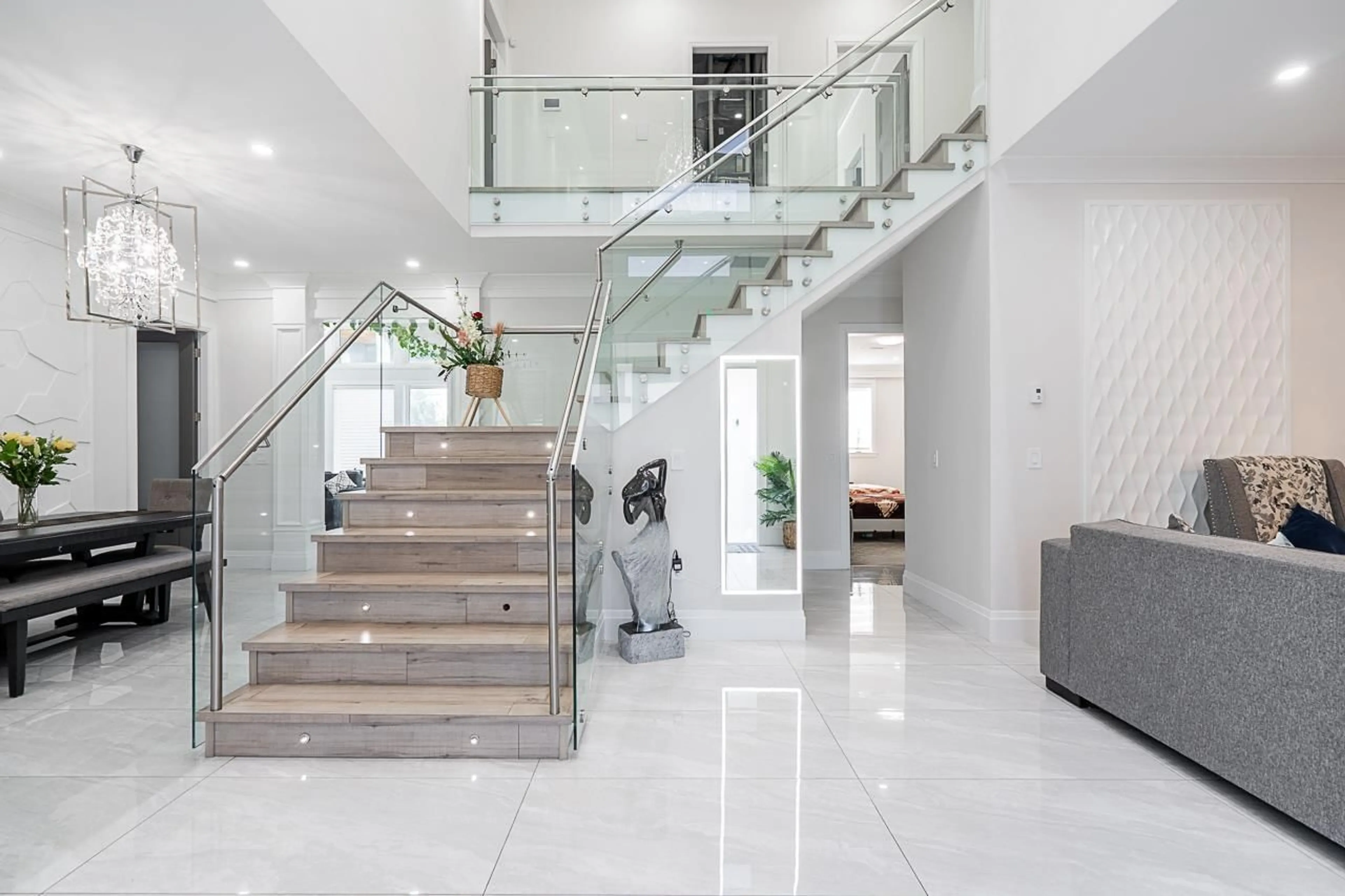Indoor foyer for 23842 OLD YALE ROAD, Langley British Columbia V2Z2K4