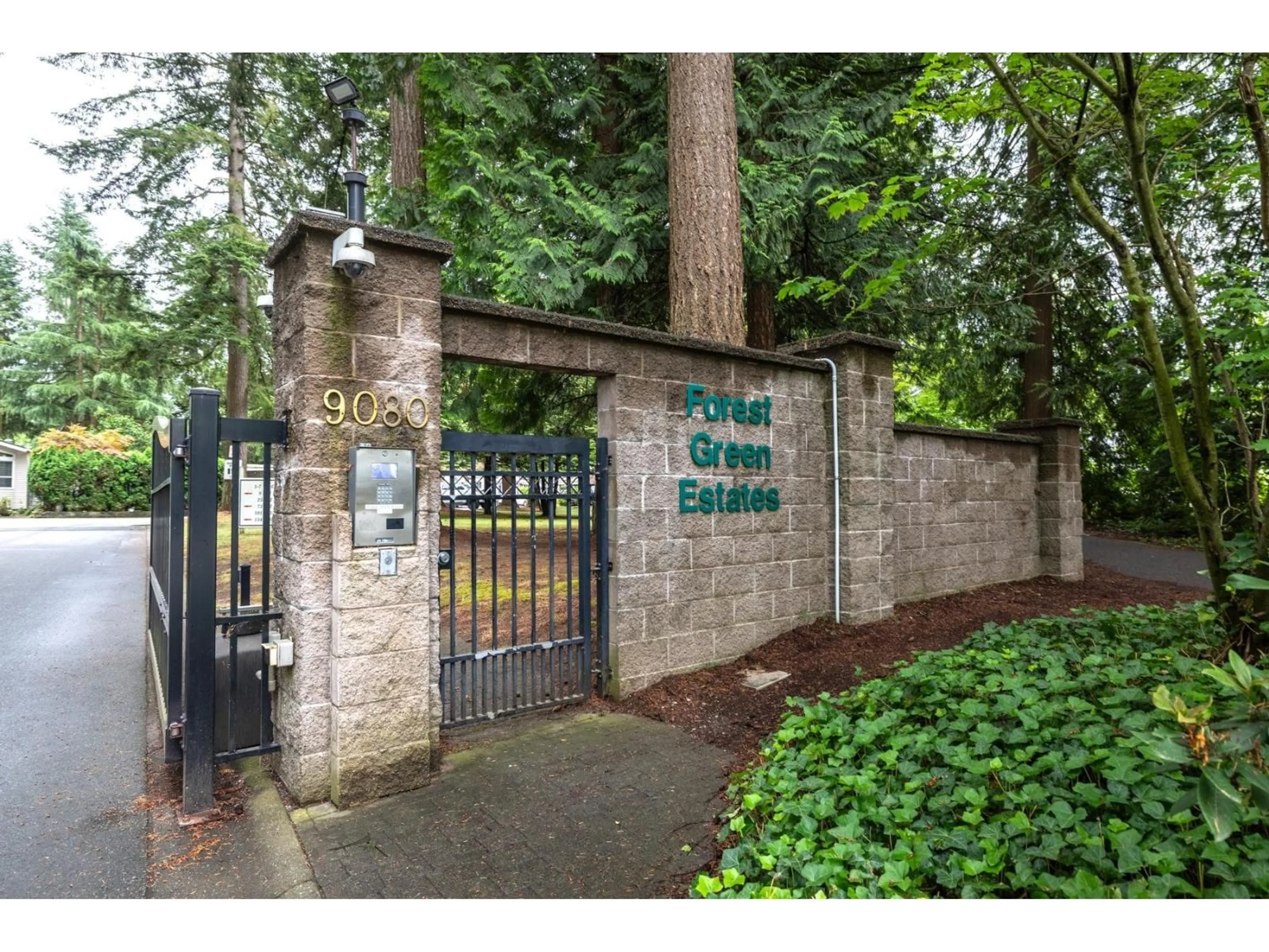 Indoor entryway for 74 - 9080 198 STREET, Langley British Columbia V1M3A8