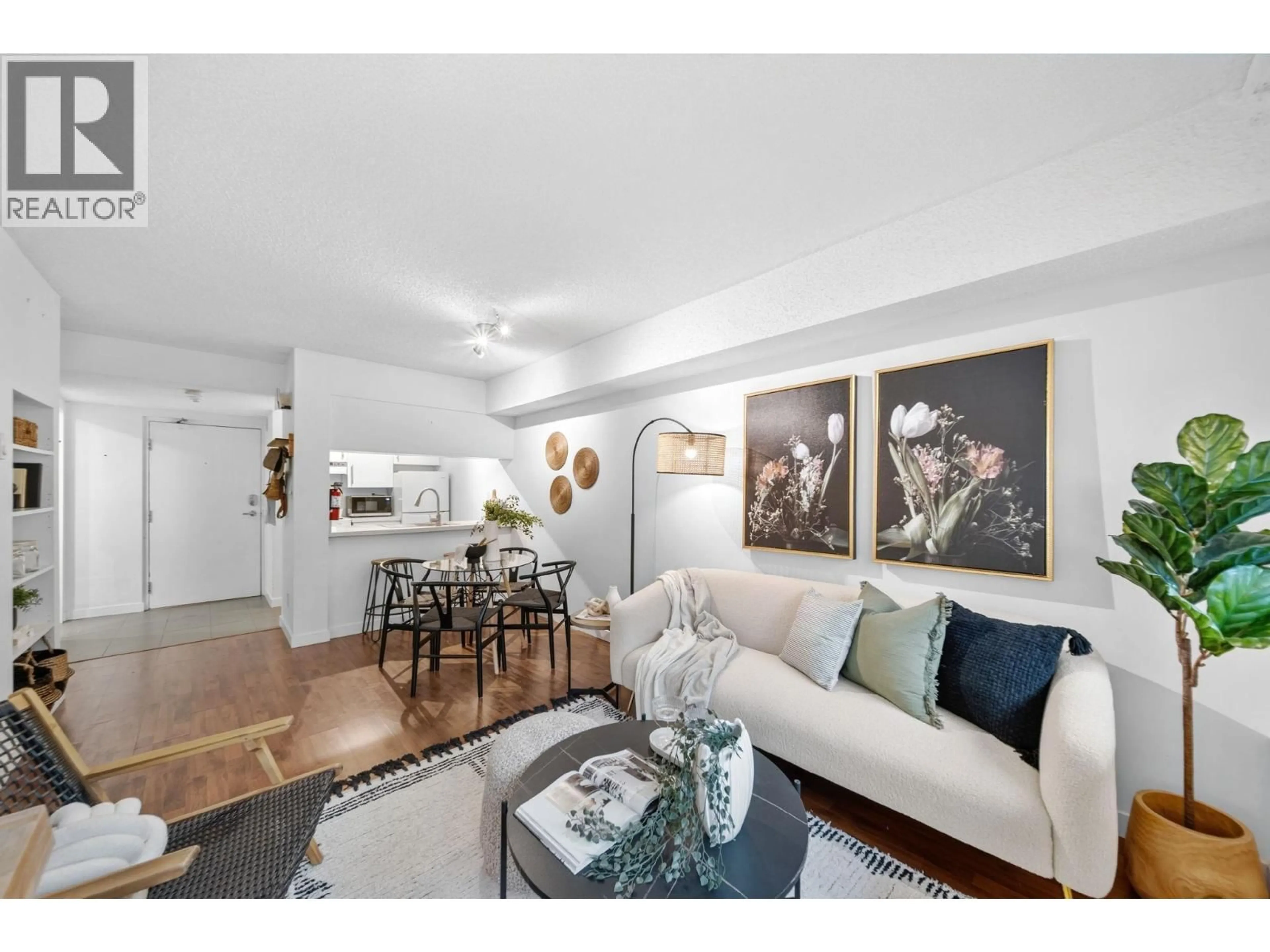 Living room with furniture, unknown for 201 - 1270 ROBSON STREET, Vancouver British Columbia V6E3Z6