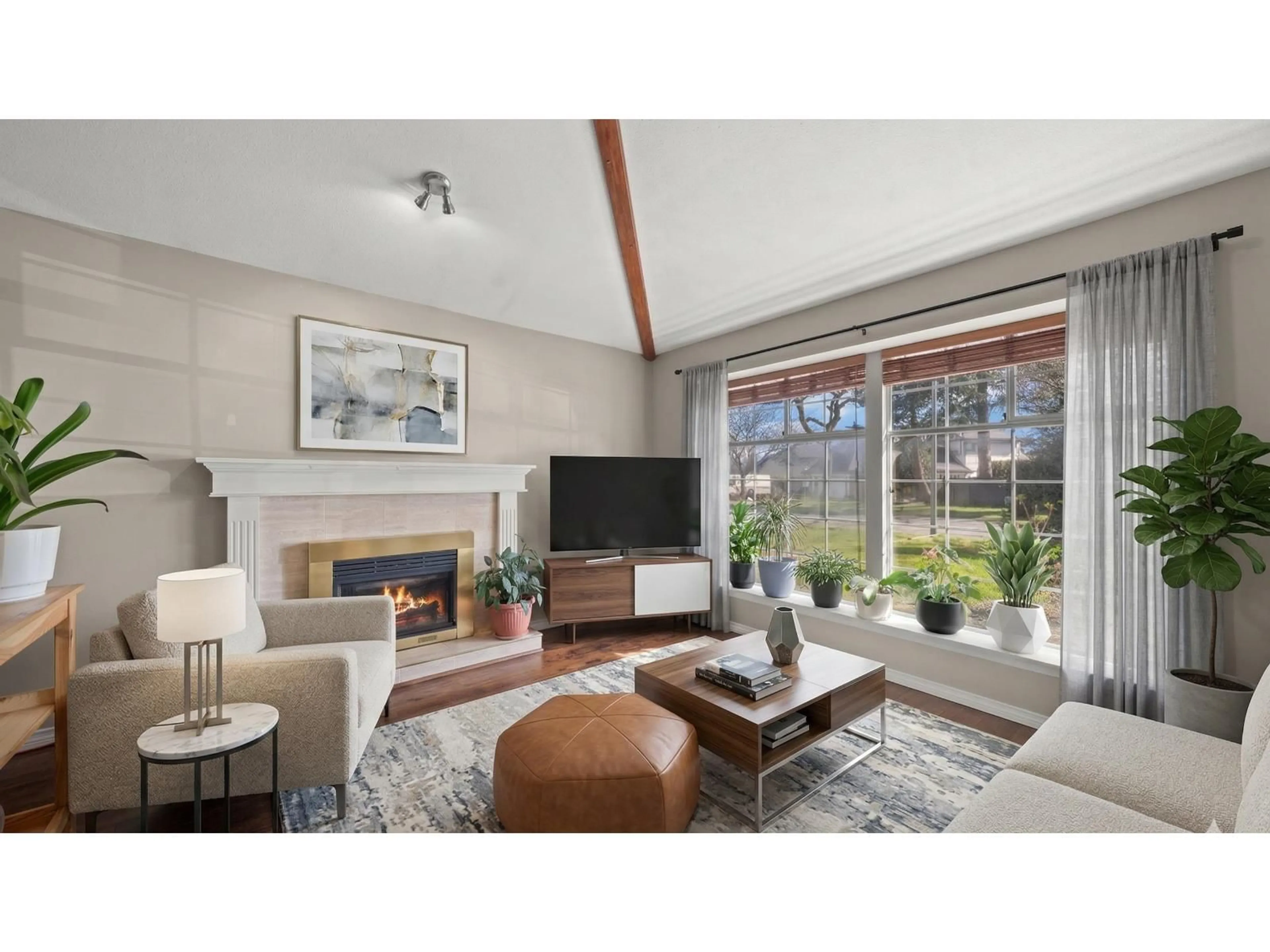 Living room with furniture, unknown for 8891 157 STREET, Surrey British Columbia V4N2Y8