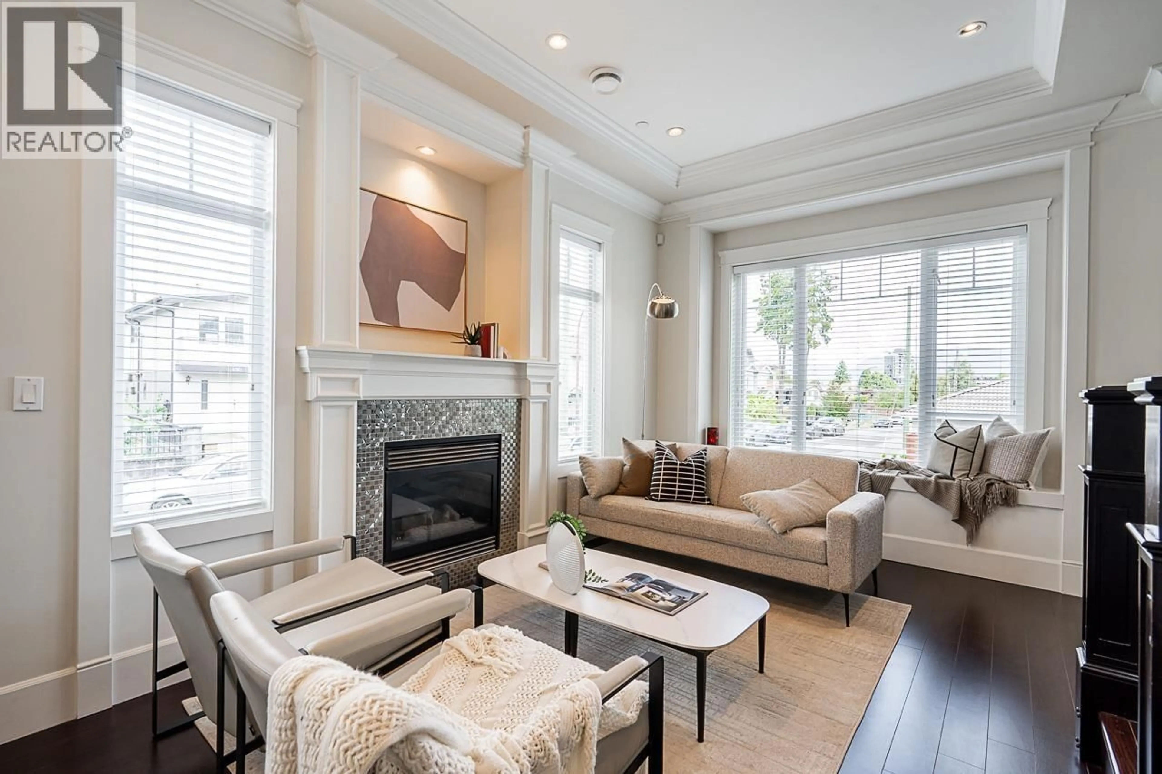 Living room with furniture, unknown for 1606 29TH AVENUE, Vancouver British Columbia V5N2Y6