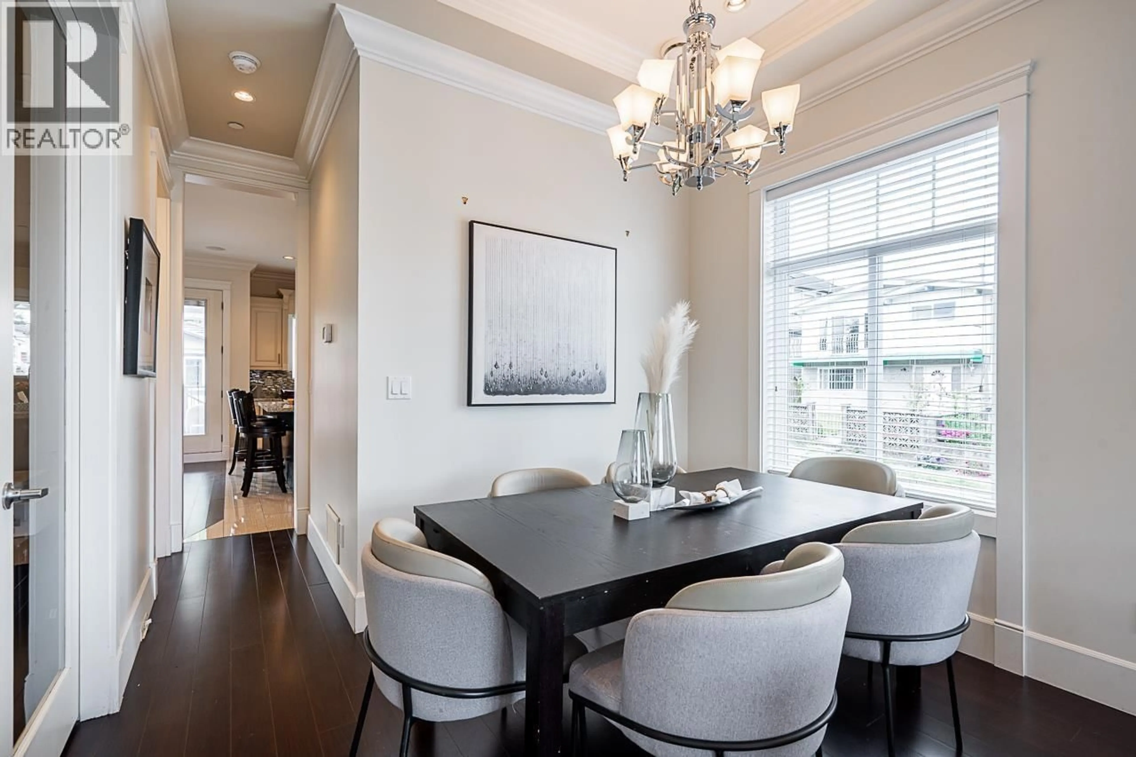 Dining room, wood/laminate floor for 1606 29TH AVENUE, Vancouver British Columbia V5N2Y6