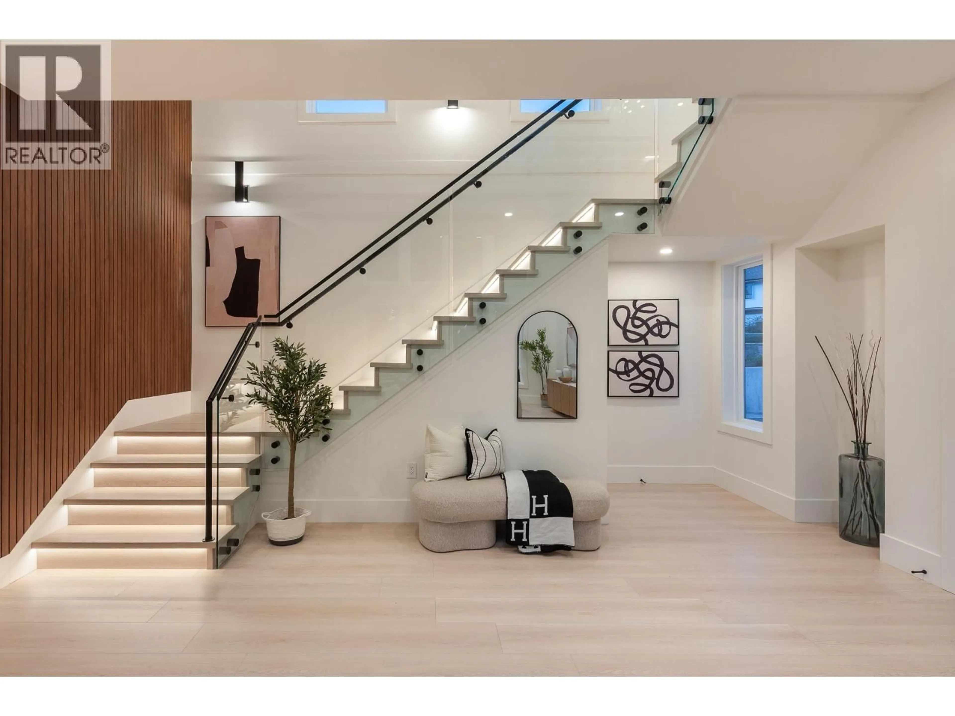 Unknown for 1034 GATENSBURY ROAD, Port Moody British Columbia V3H2P2