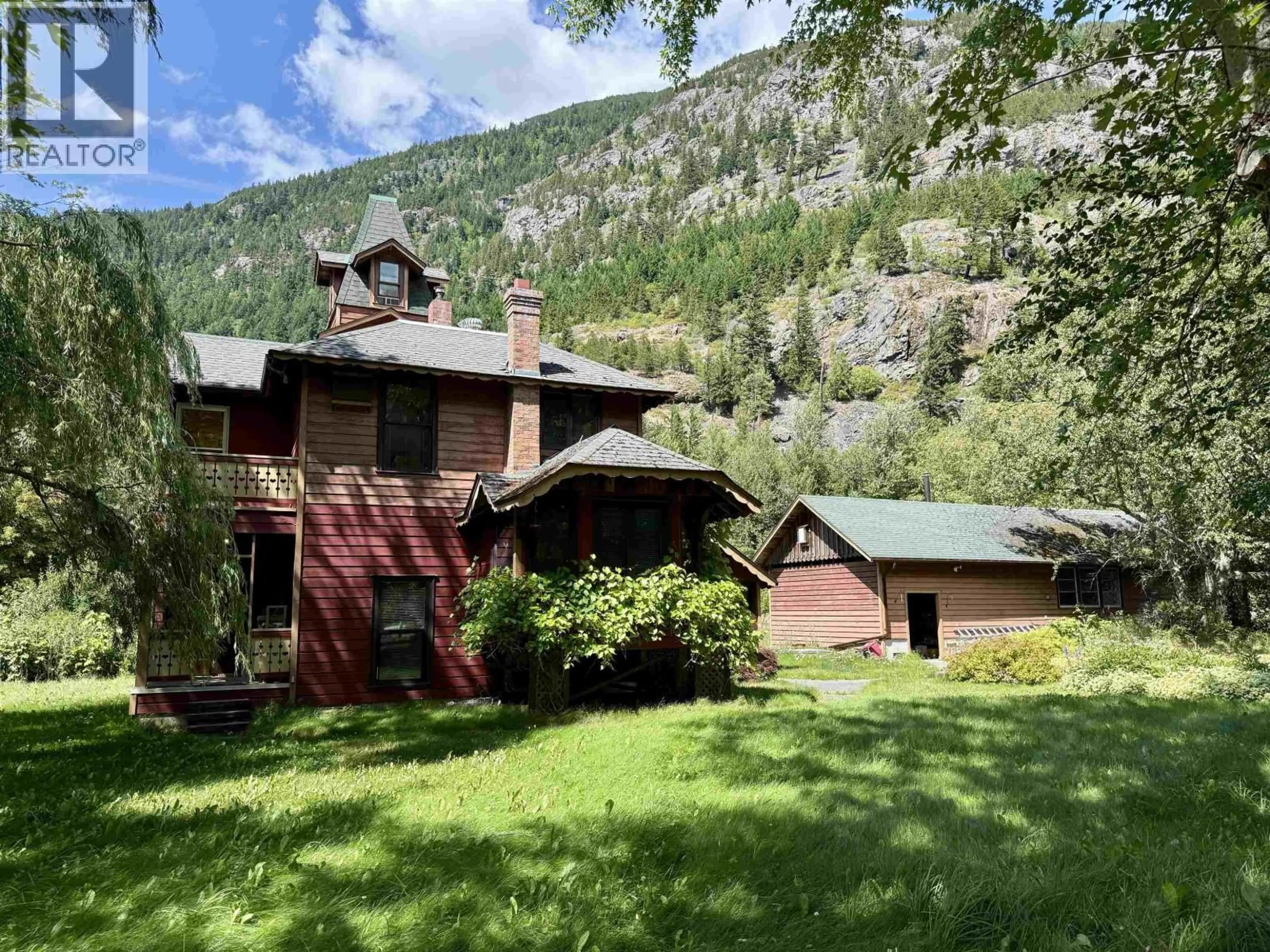 A pic from outside/outdoor area/front of a property/back of a property/a pic from drone, mountain view for 4233 MACKENZIE 20 HIGHWAY, Bella Coola British Columbia V0T1H0