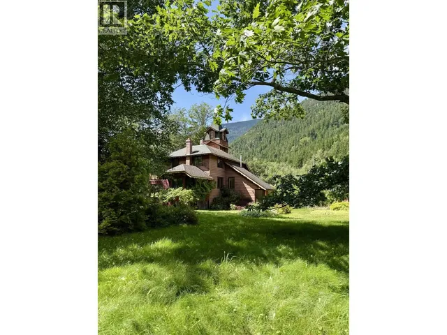 4233 MACKENZIE 20 HIGHWAY, Bella Coola 5
