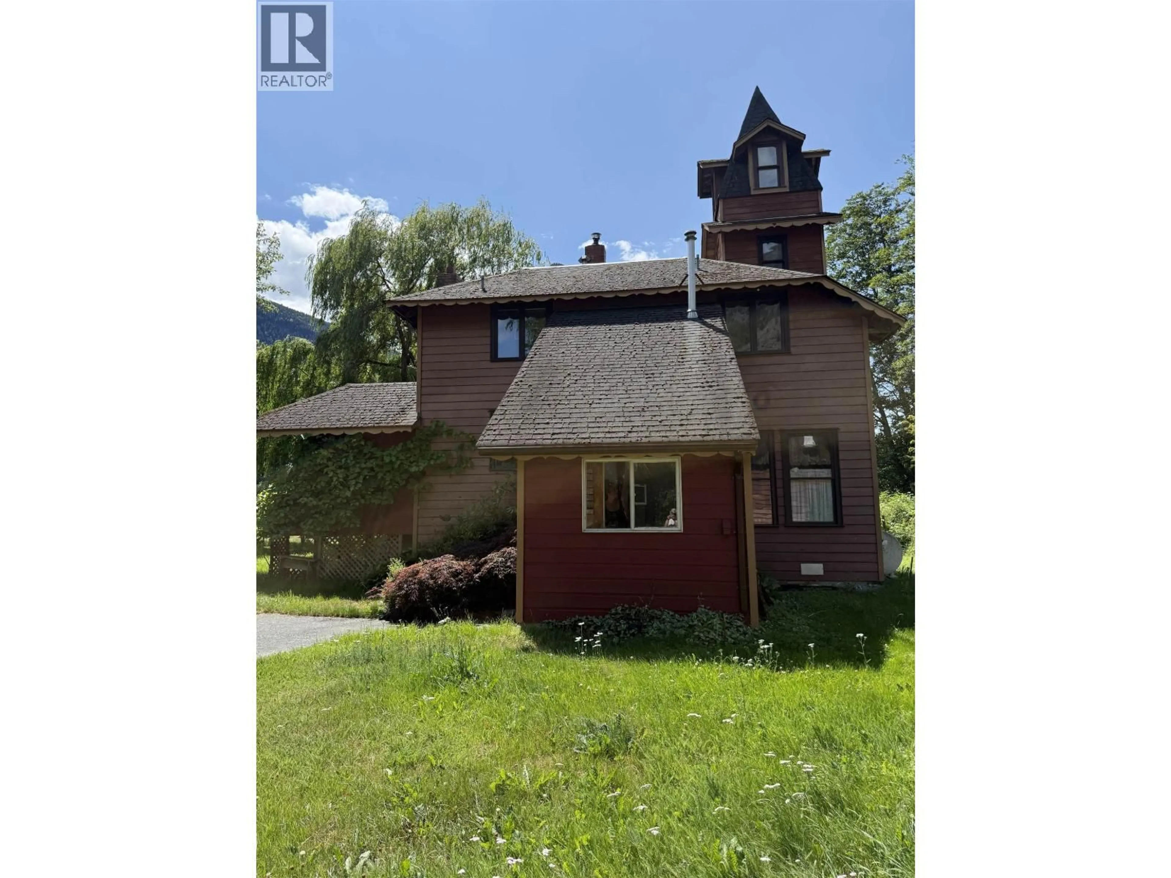 A pic from outside/outdoor area/front of a property/back of a property/a pic from drone, building for 4233 MACKENZIE 20 HIGHWAY, Bella Coola British Columbia V0T1H0