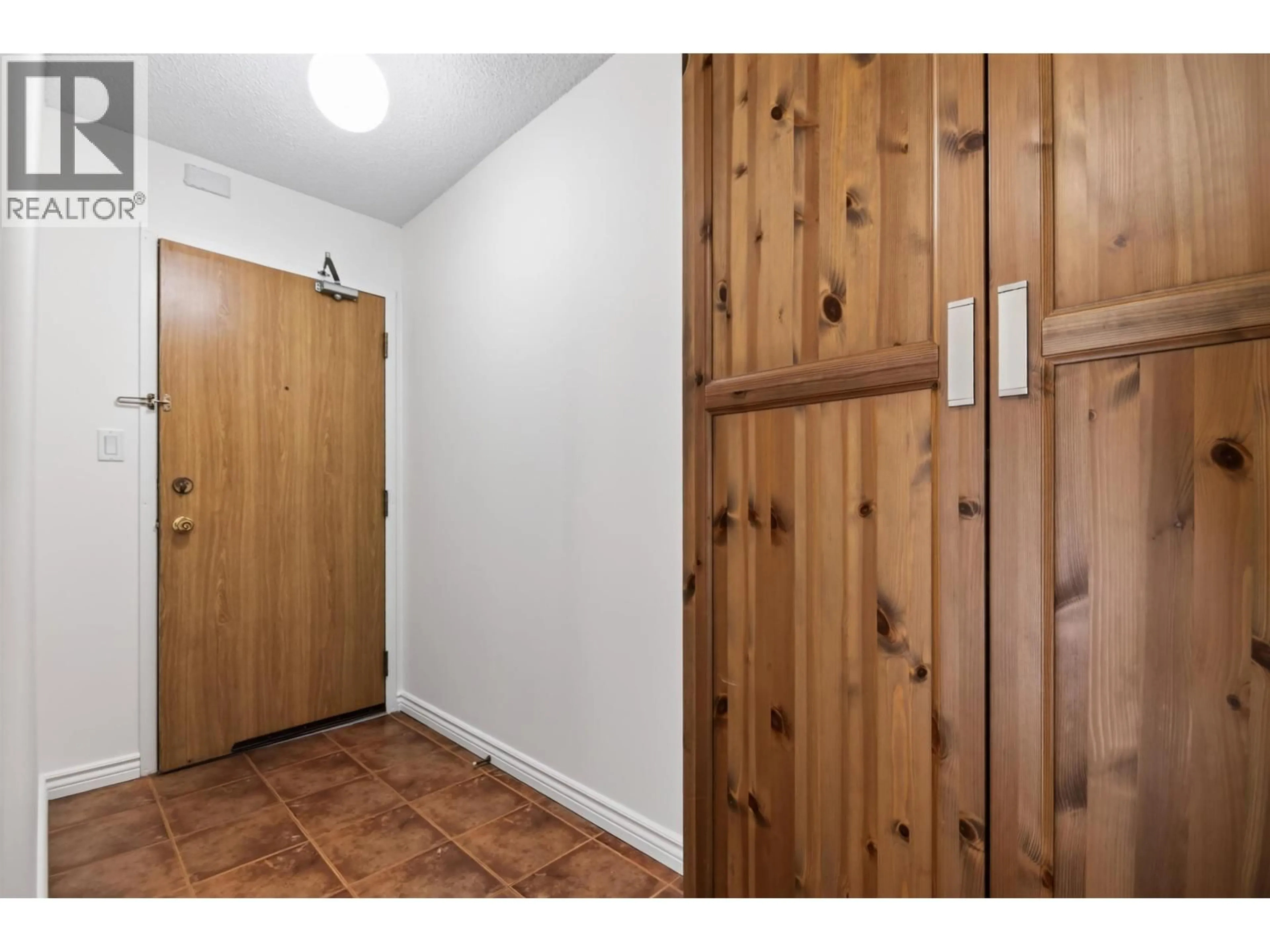 Indoor entryway for 206 - 5800 COONEY ROAD, Richmond British Columbia V6X3A8