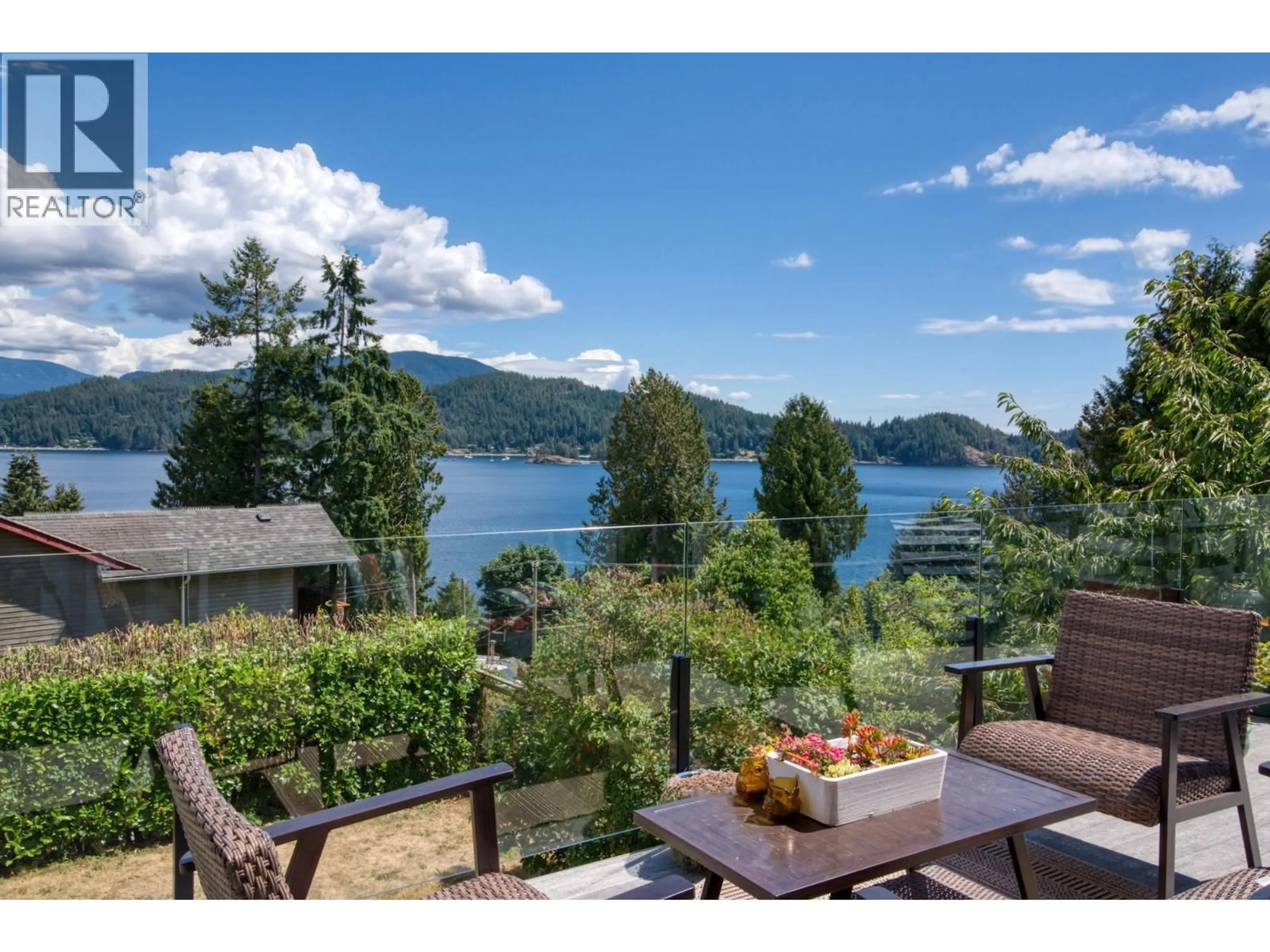 Patio, water/lake/river/ocean view for 798 FISHER ROAD, Gibsons British Columbia V0N1V1