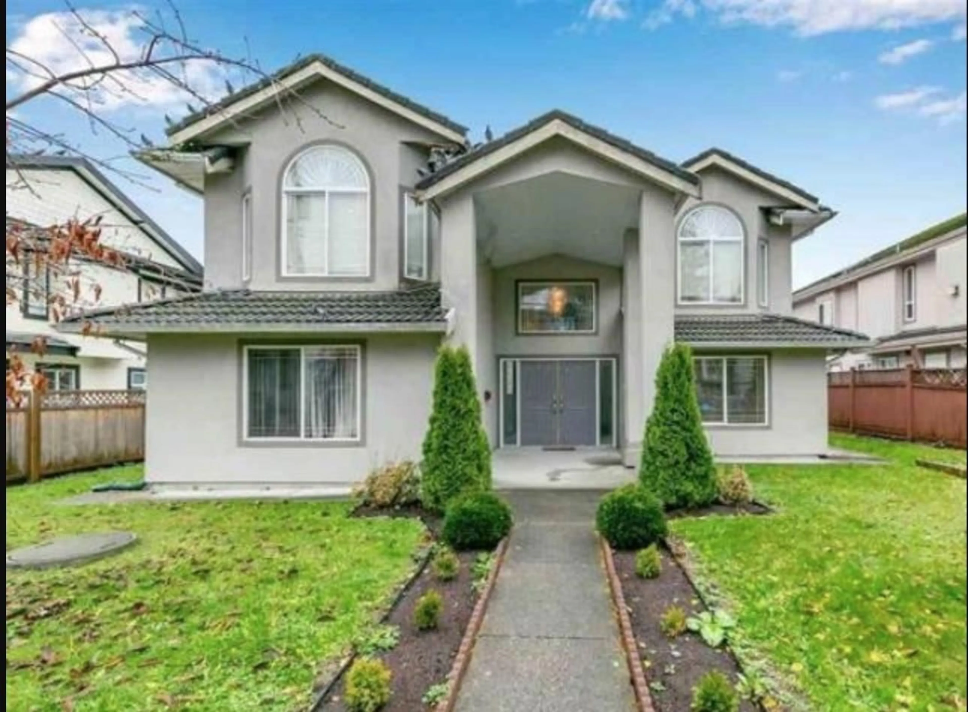 Home with vinyl exterior material, street for 6550 128 STREET, Surrey British Columbia V3W4C6