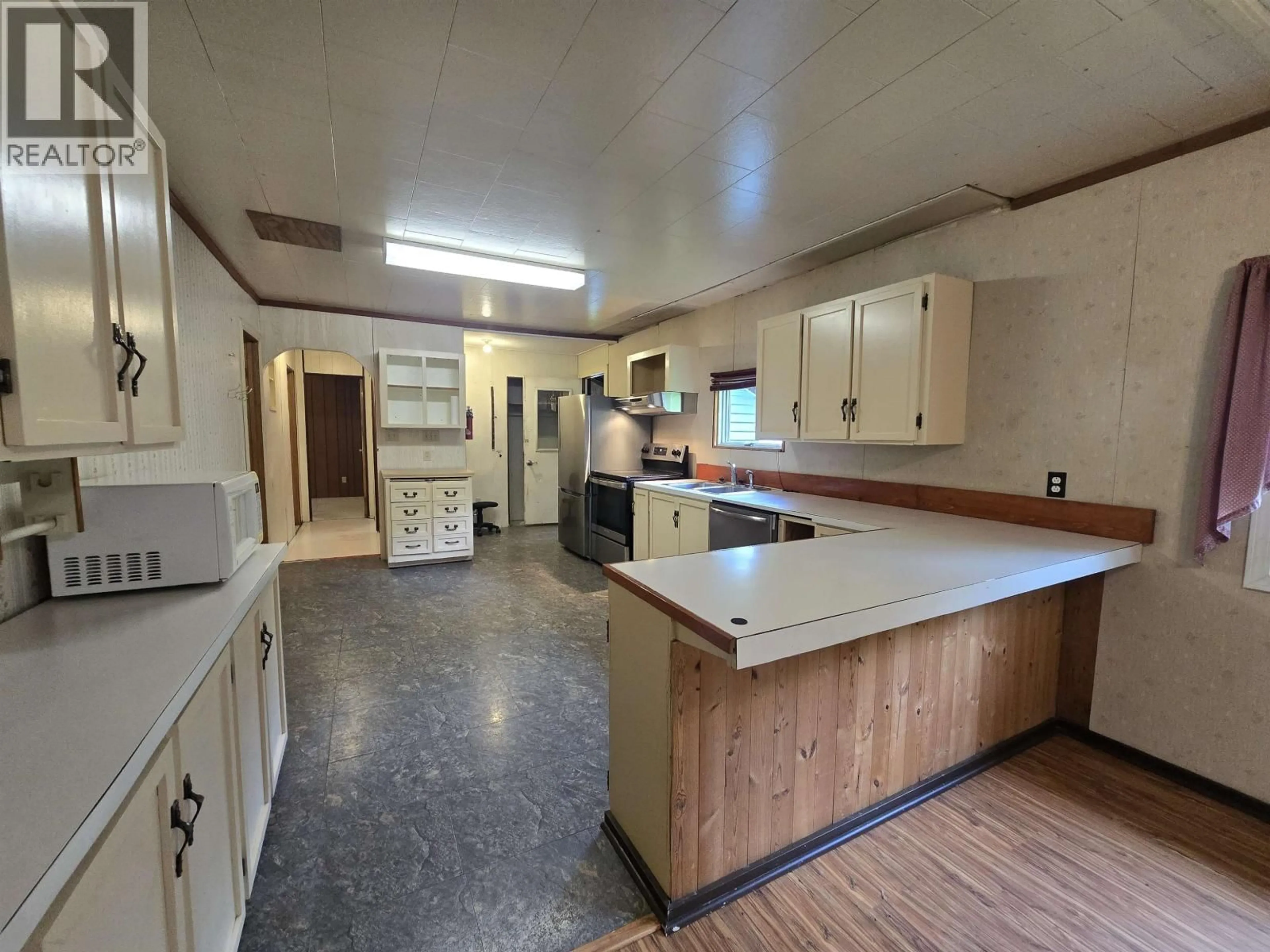 Unknown for 894 BARKERVILLE HIGHWAY, Quesnel British Columbia V2J6S6