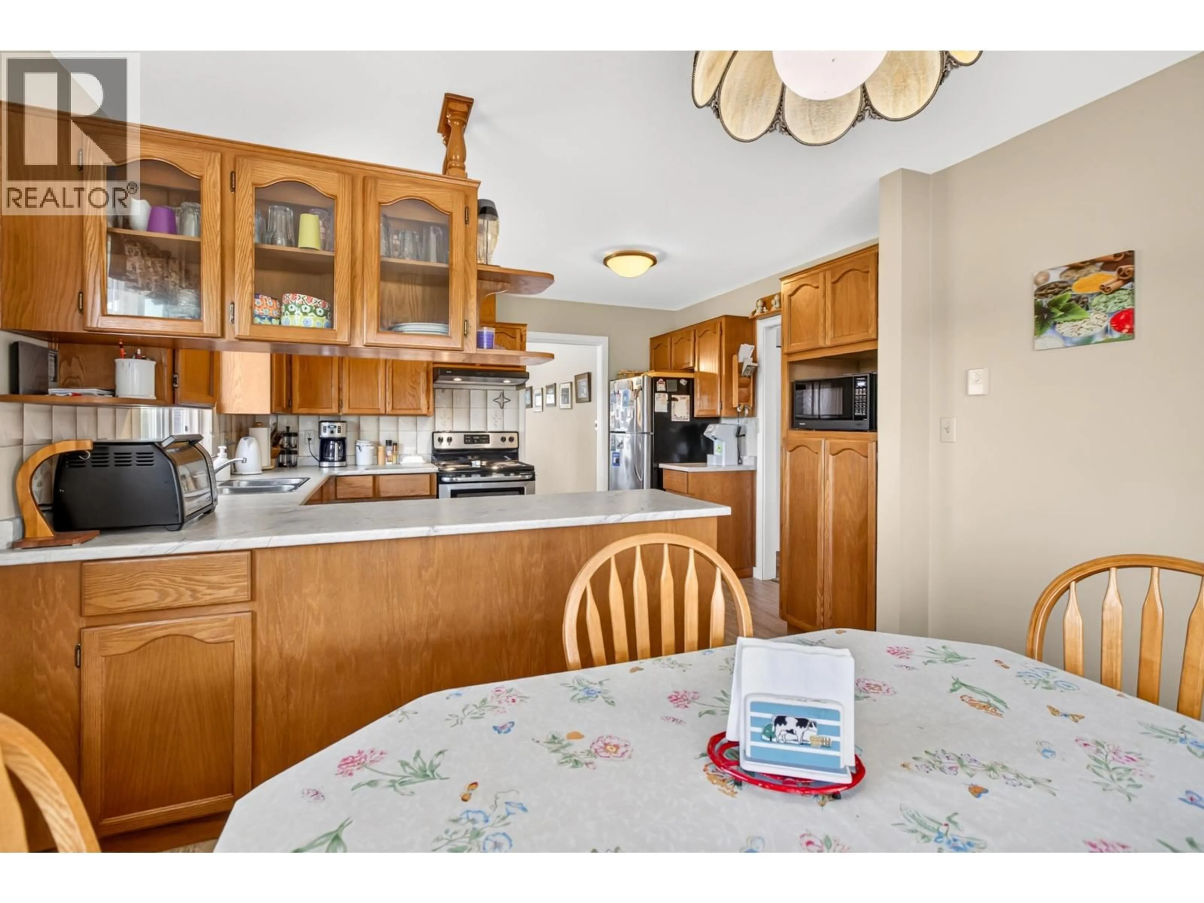 Standard kitchen, unknown for 14221 MCKECHNIE ROAD, Pitt Meadows British Columbia V3Y1Z1