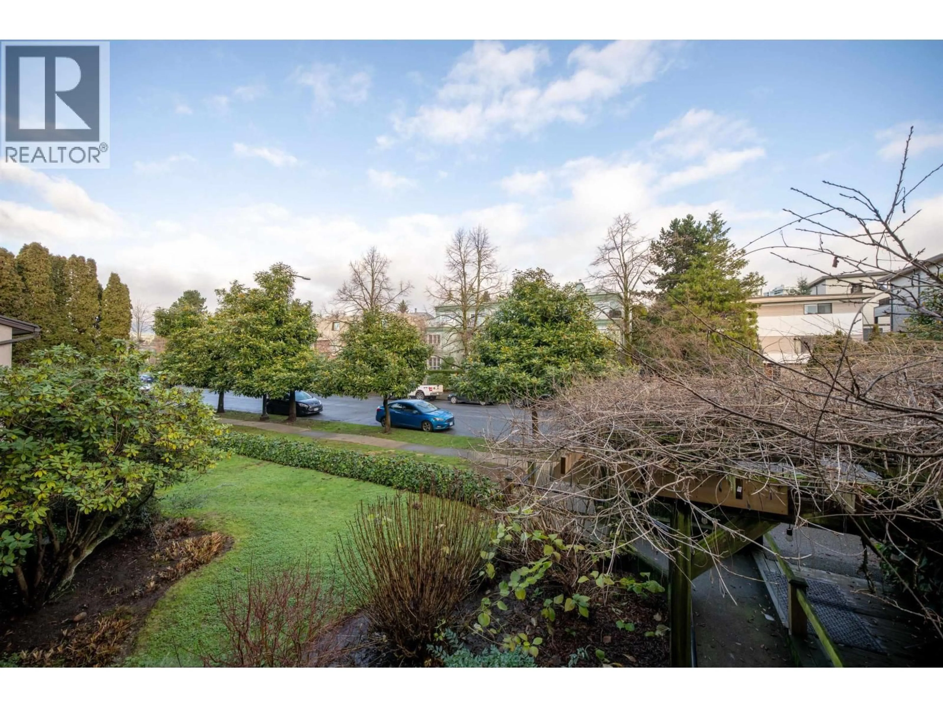 A pic from outside/outdoor area/front of a property/back of a property/a pic from drone, forest/trees view for 215 - 251 4TH STREET, North Vancouver British Columbia V7M1H8