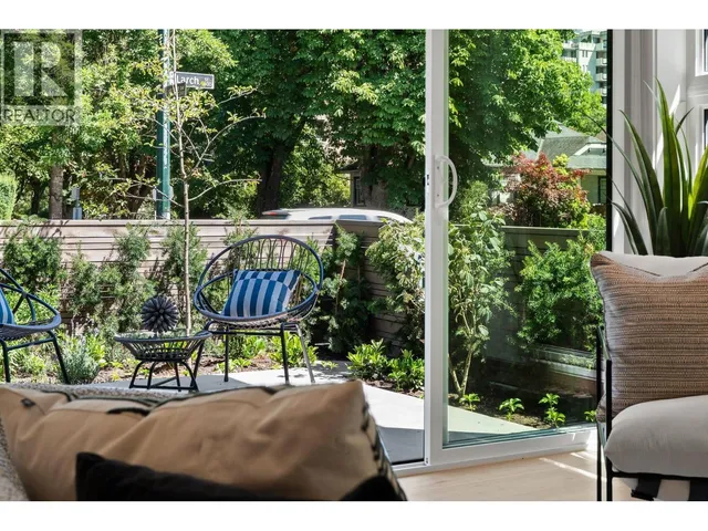 5489 LARCH STREET, Vancouver 5