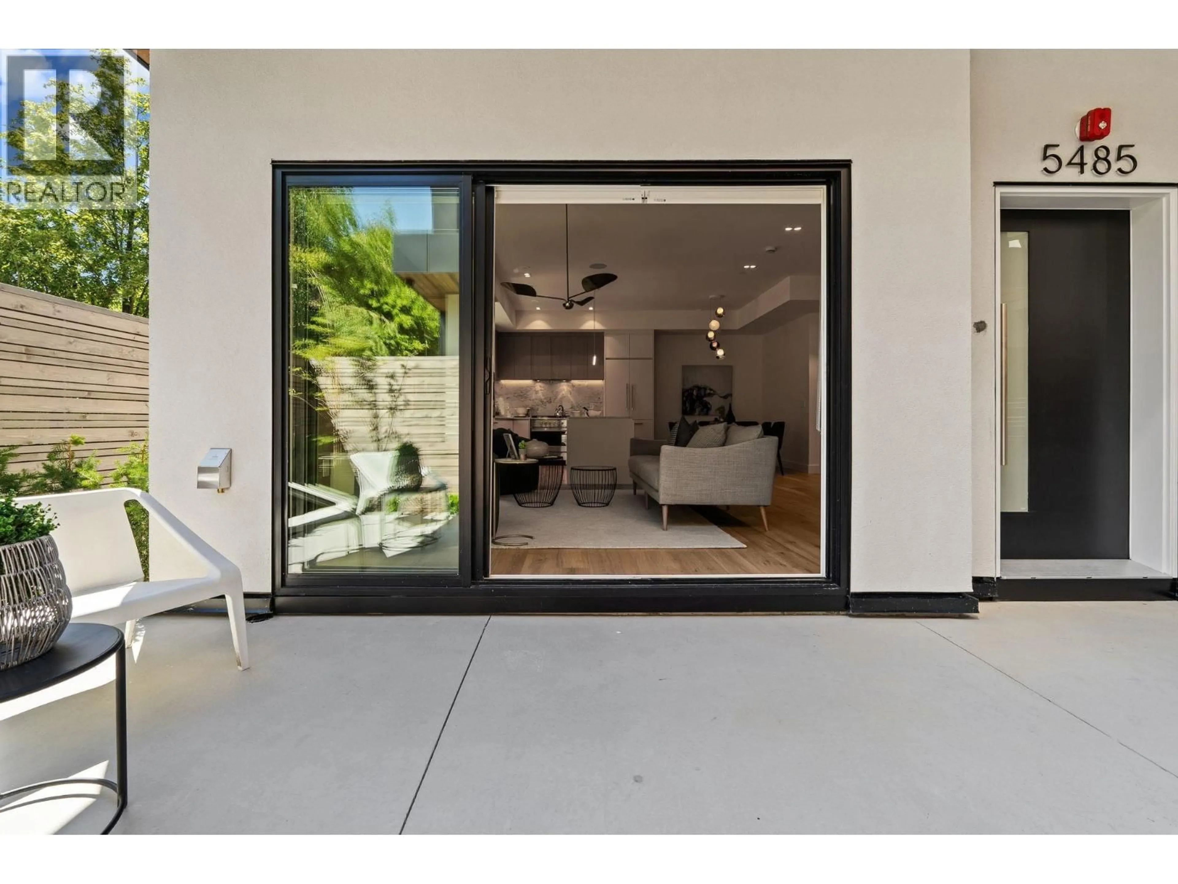 Unknown for 5485 LARCH STREET, Vancouver British Columbia V6M4C7