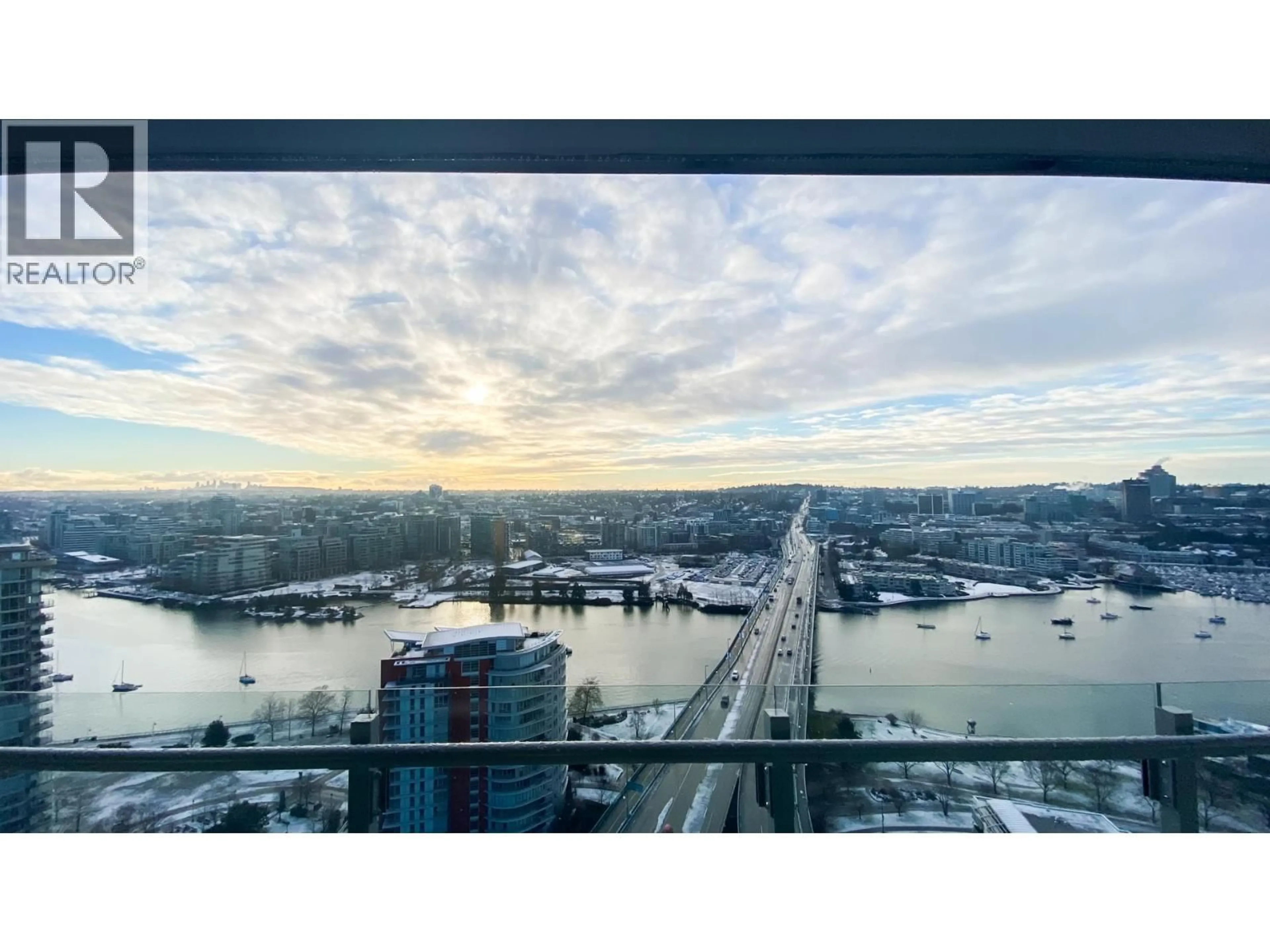 Blurry image for 2718 - 89 NELSON STREET, Vancouver British Columbia V6Z0E7