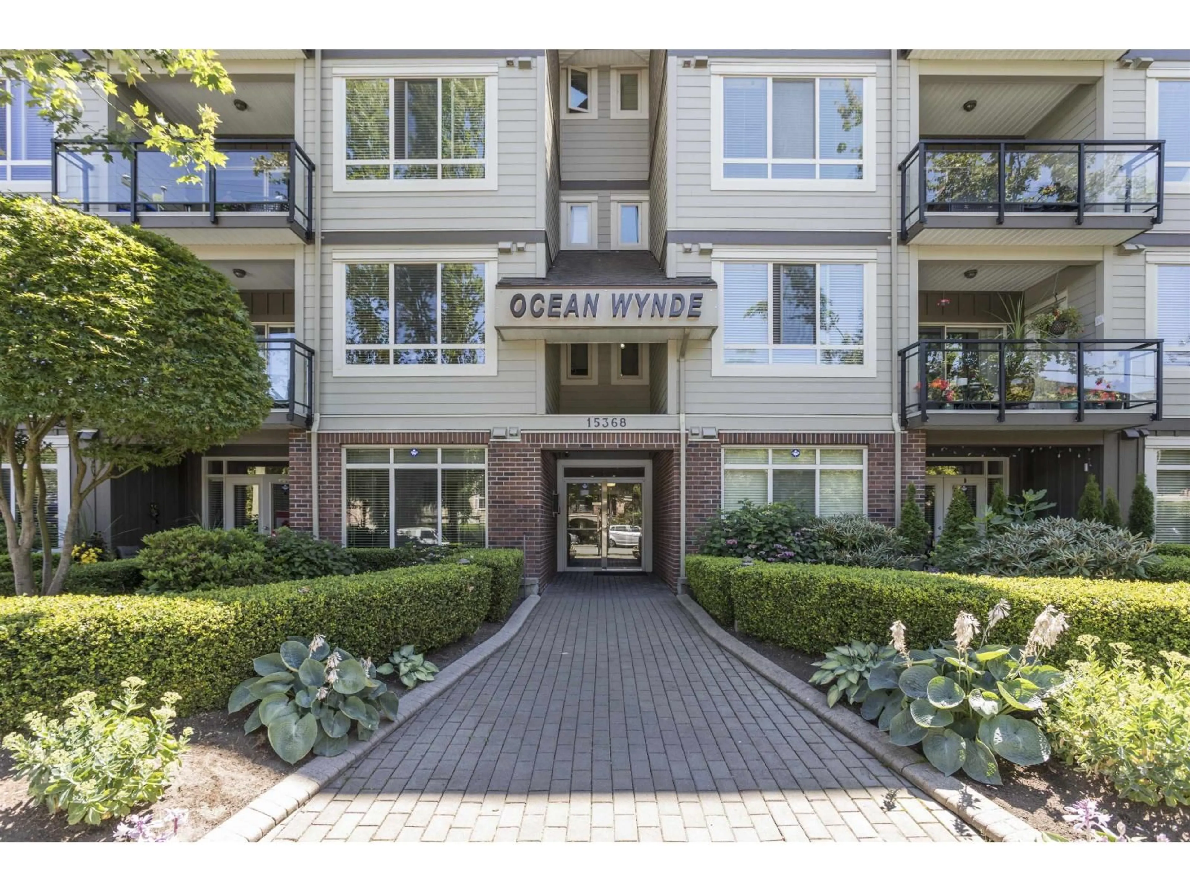 Unknown for 102 - 15368 17A AVENUE, Surrey British Columbia V4A1V3