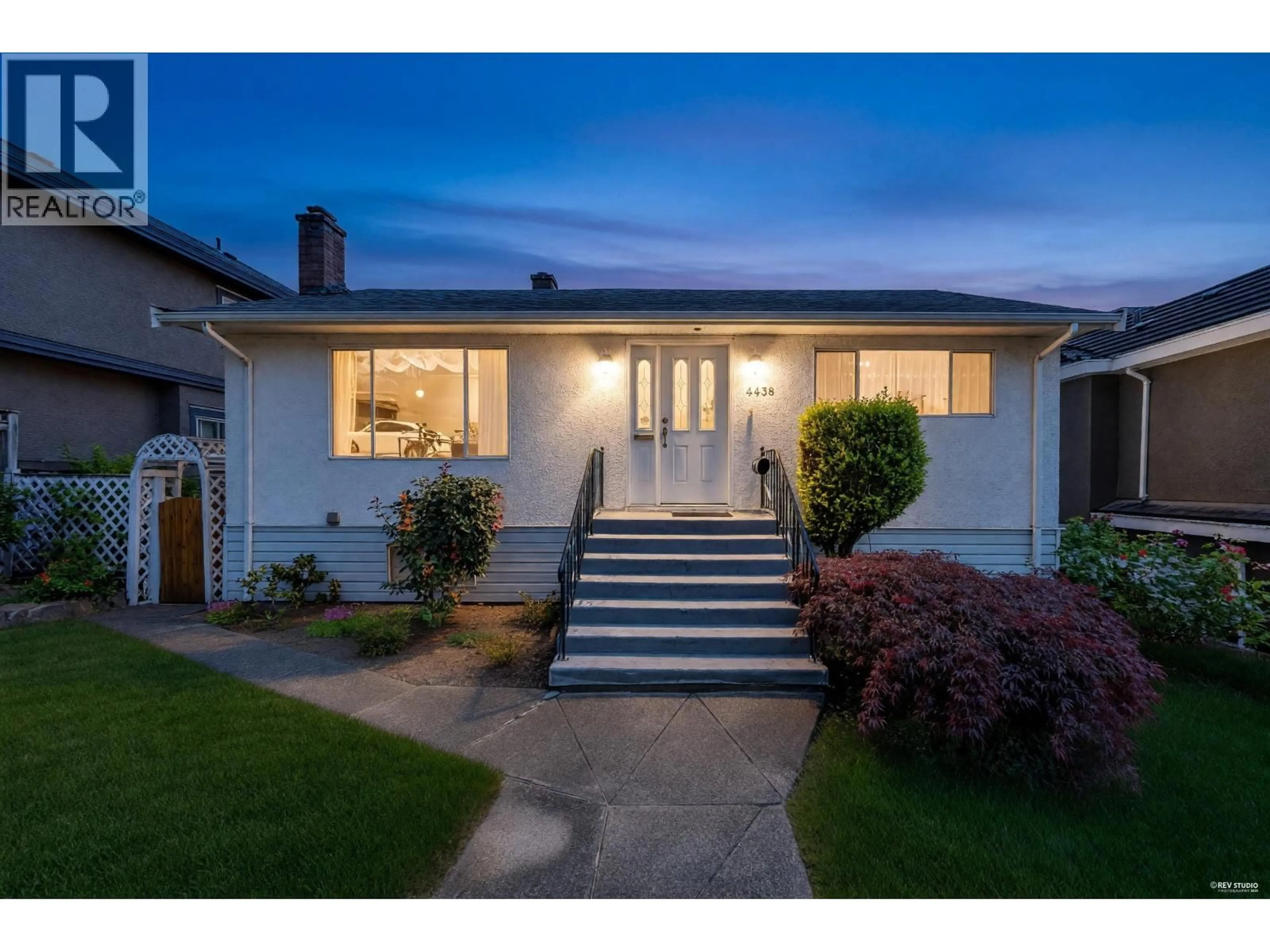 Unknown for 4438 DARWIN AVENUE, Burnaby British Columbia V5G3E6