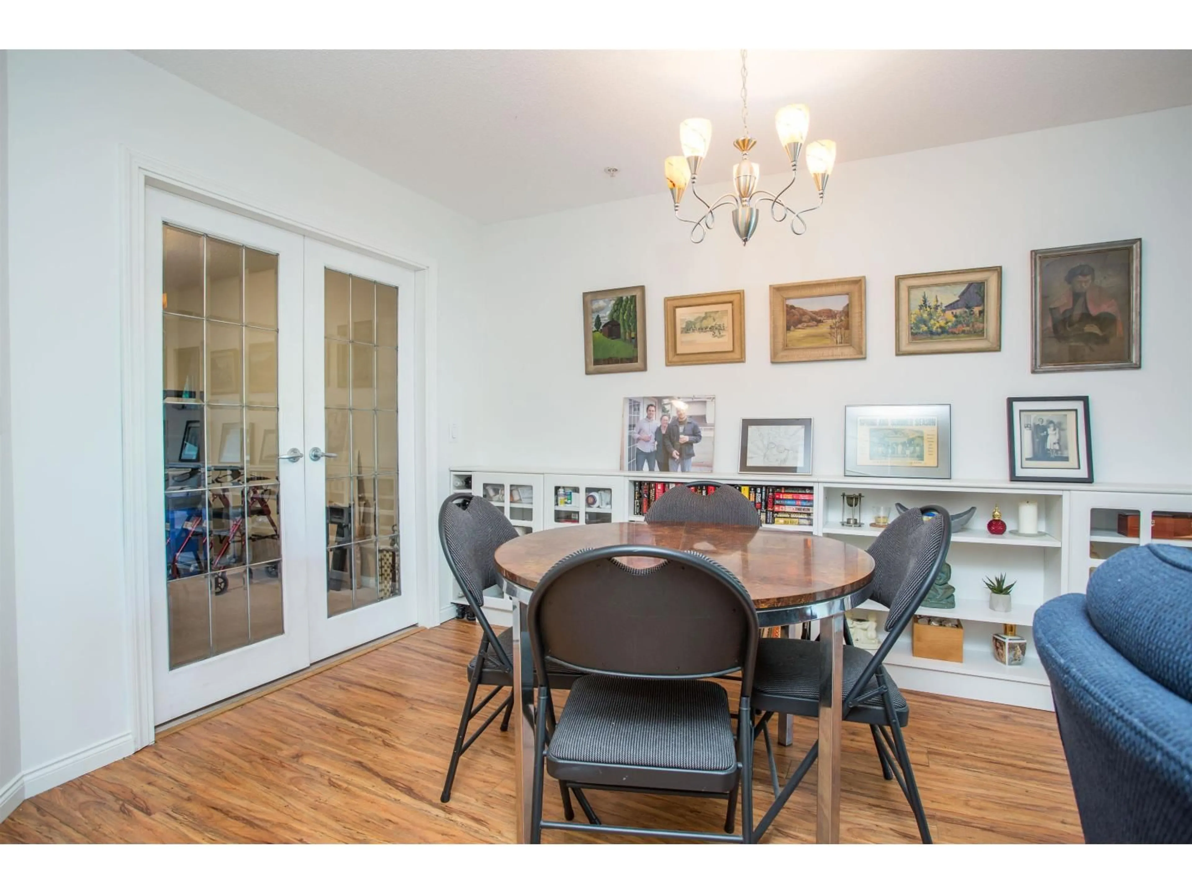 Dining room, wood/laminate floor for 221 - 19528 FRASER HIGHWAY, Surrey British Columbia V3S8P4