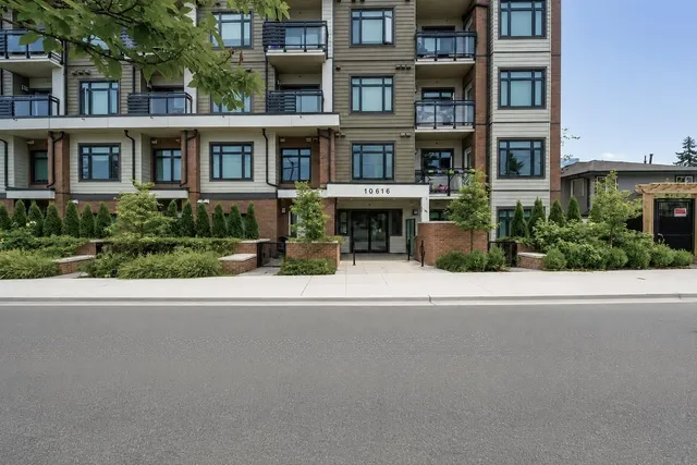 303 - 10616 132 STREET, Surrey 3