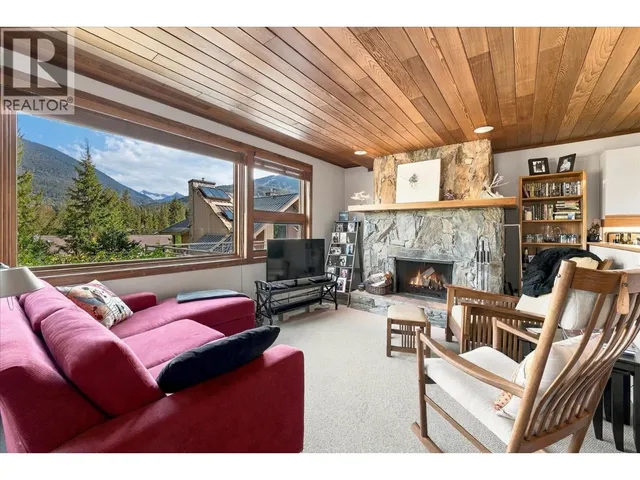 109 - 6117 EAGLE DRIVE, Whistler 2