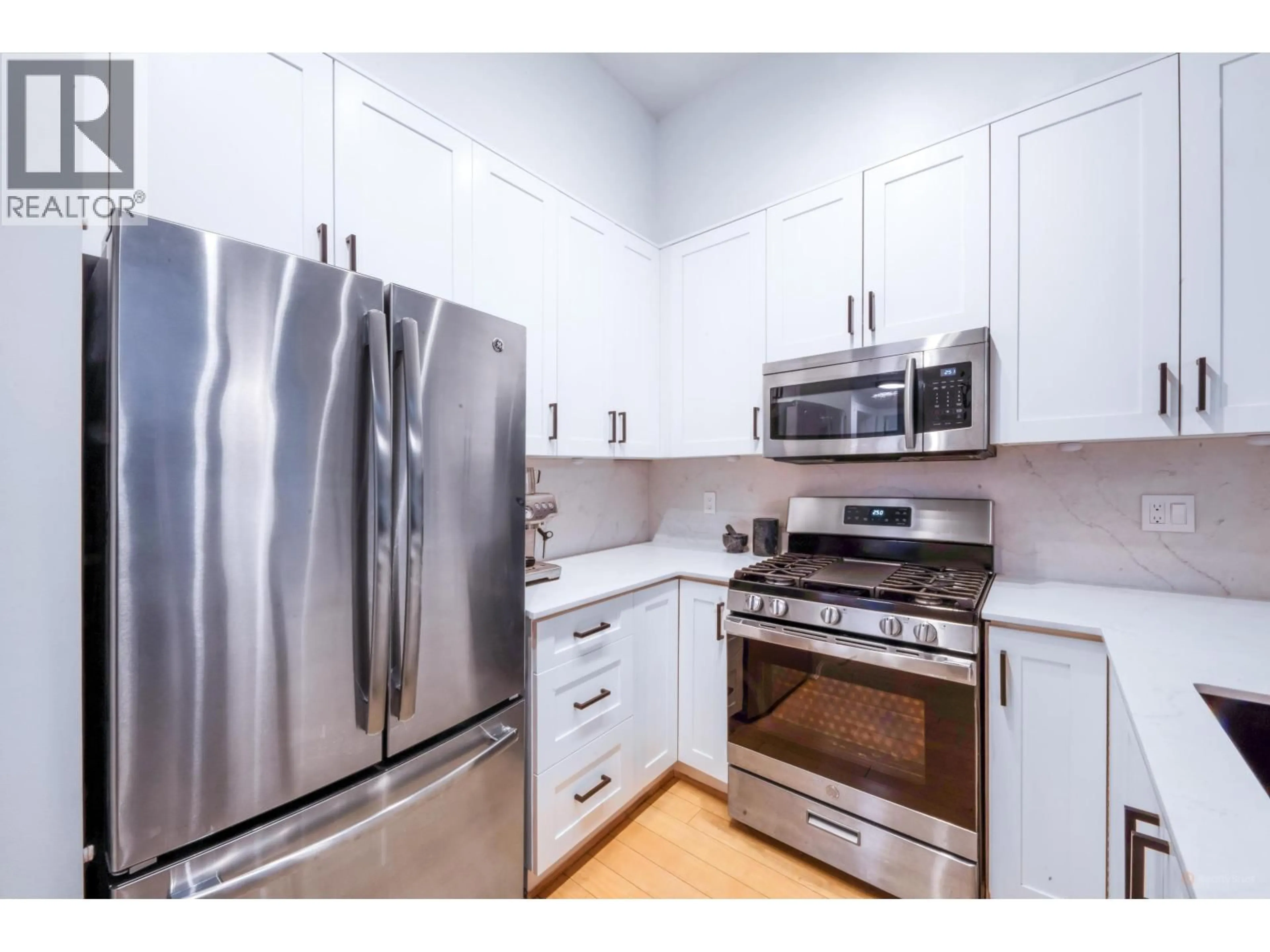 Standard kitchen, unknown for 2409 - 4625 VALLEY DRIVE, Vancouver British Columbia V6J5L7