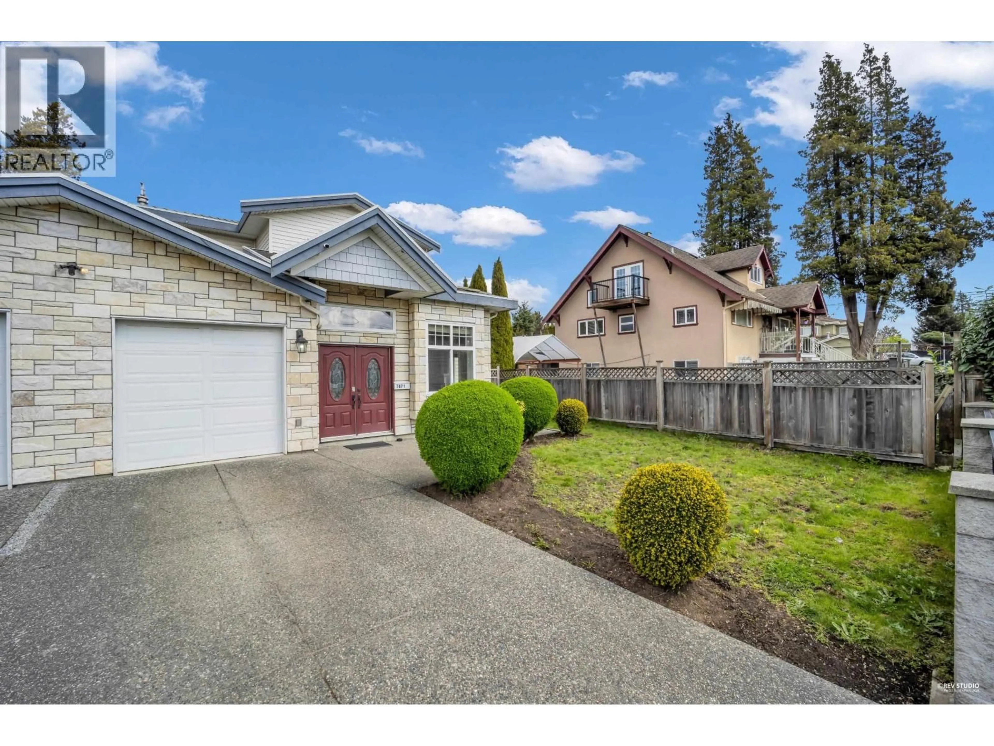 Unknown for 5871 RUMBLE STREET, Burnaby British Columbia V5J2C3