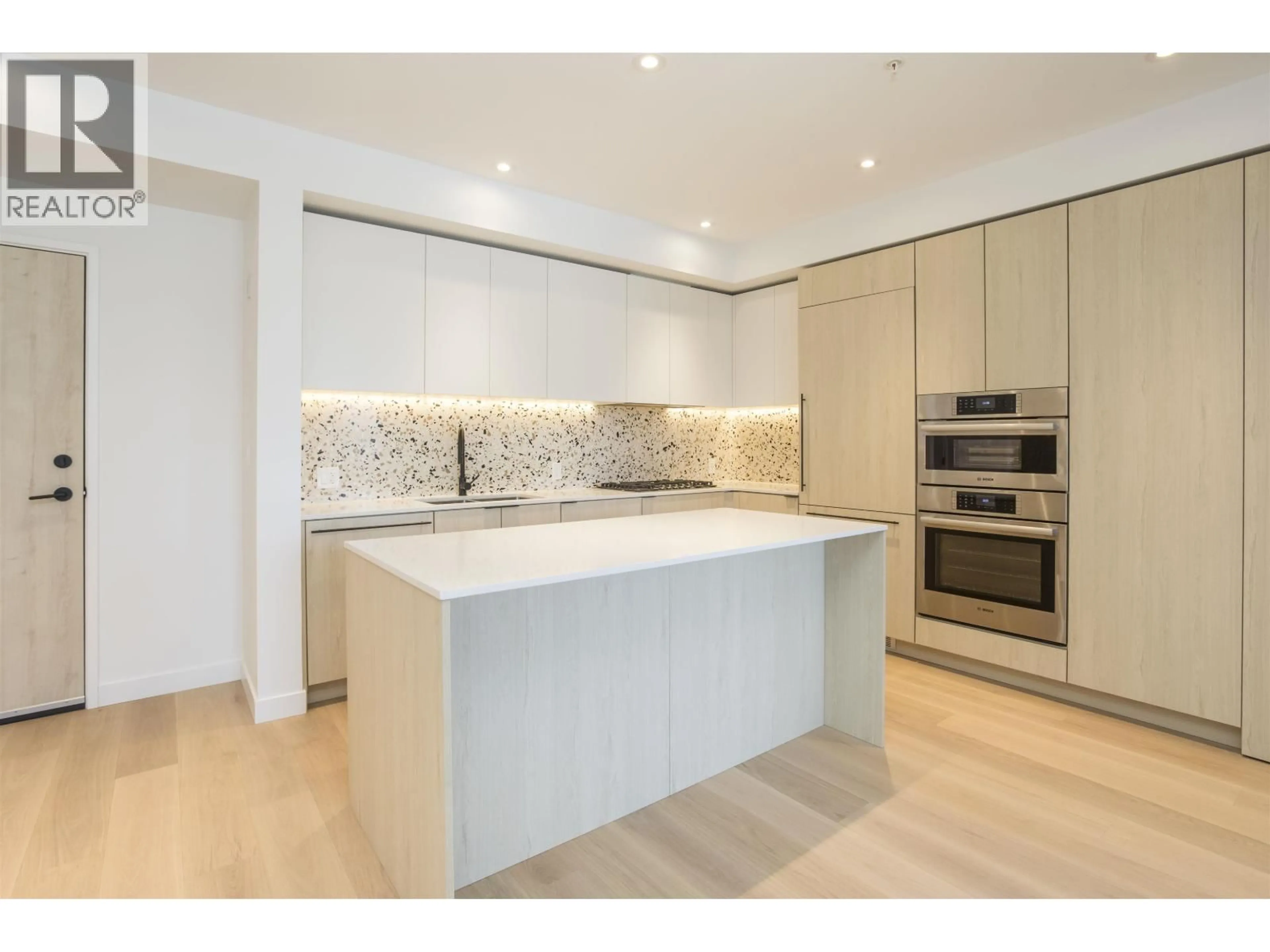 Open concept kitchen, unknown for PH517 - 2471 ST. GEORGE STREET, Vancouver British Columbia V5T1W9