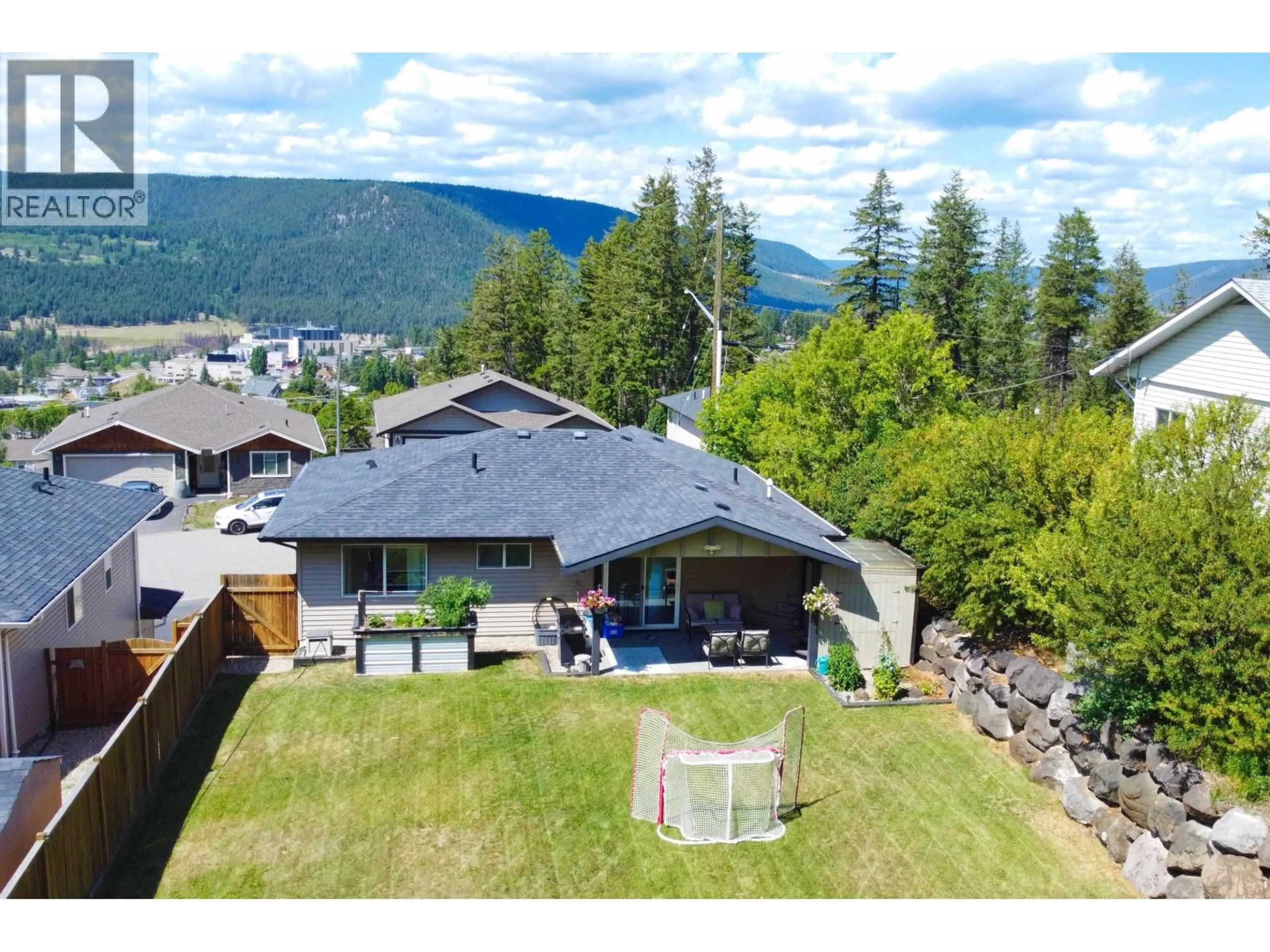 A pic from outside/outdoor area/front of a property/back of a property/a pic from drone, mountain view for 298 CENTENNIAL DRIVE, Williams Lake British Columbia V2G3A2