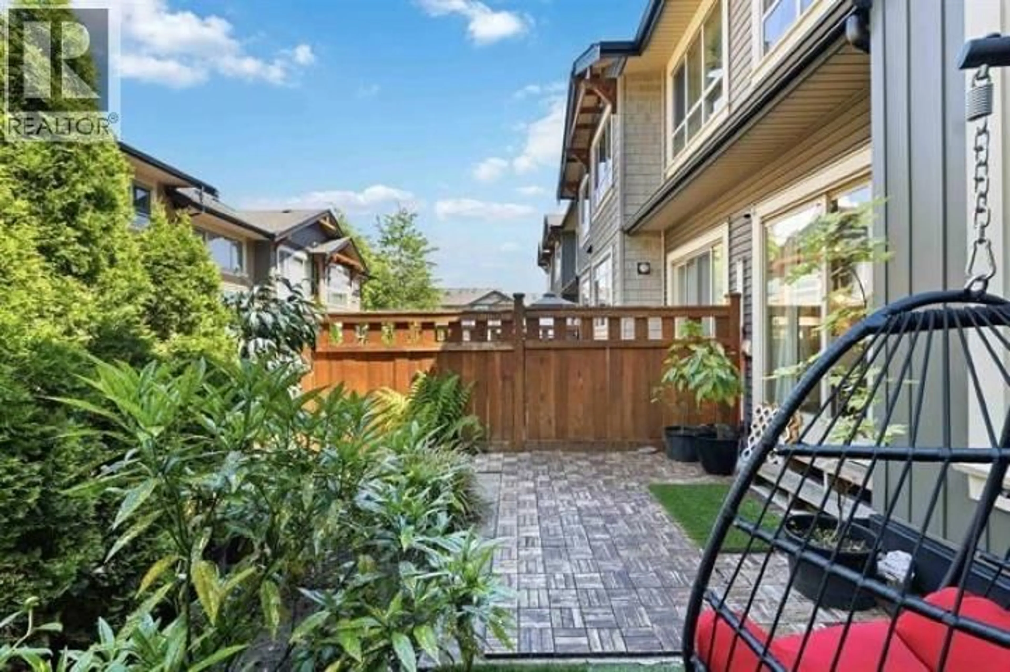 Patio, street for 64 - 11305 240 STREET, Maple Ridge British Columbia V2W0J1