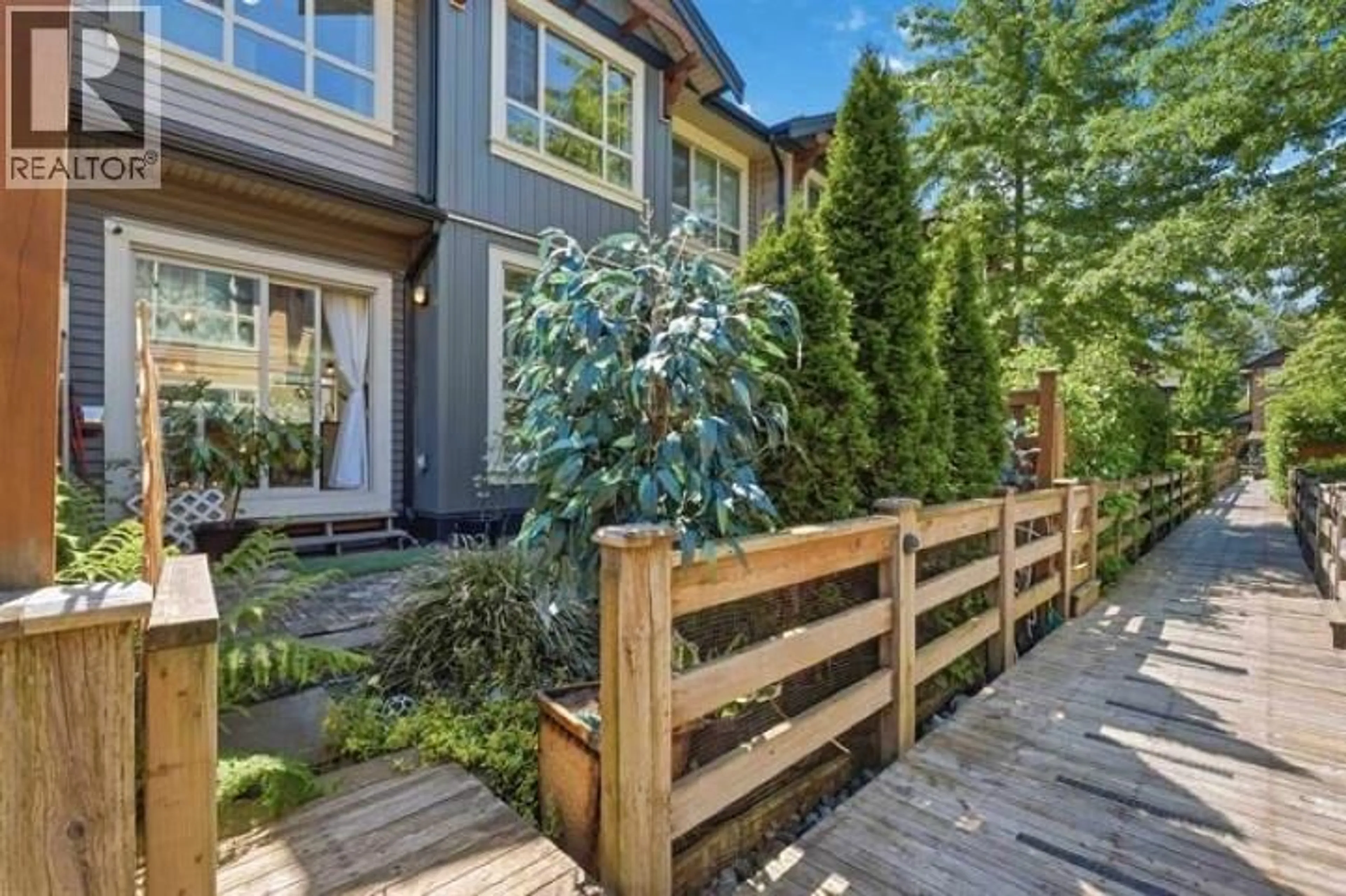 Patio, street for 64 - 11305 240 STREET, Maple Ridge British Columbia V2W0J1