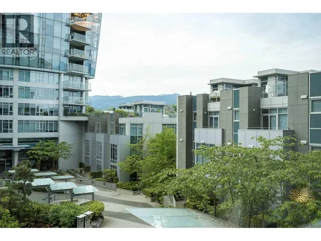 201 - 1233 CORDOVA STREET, Vancouver 4