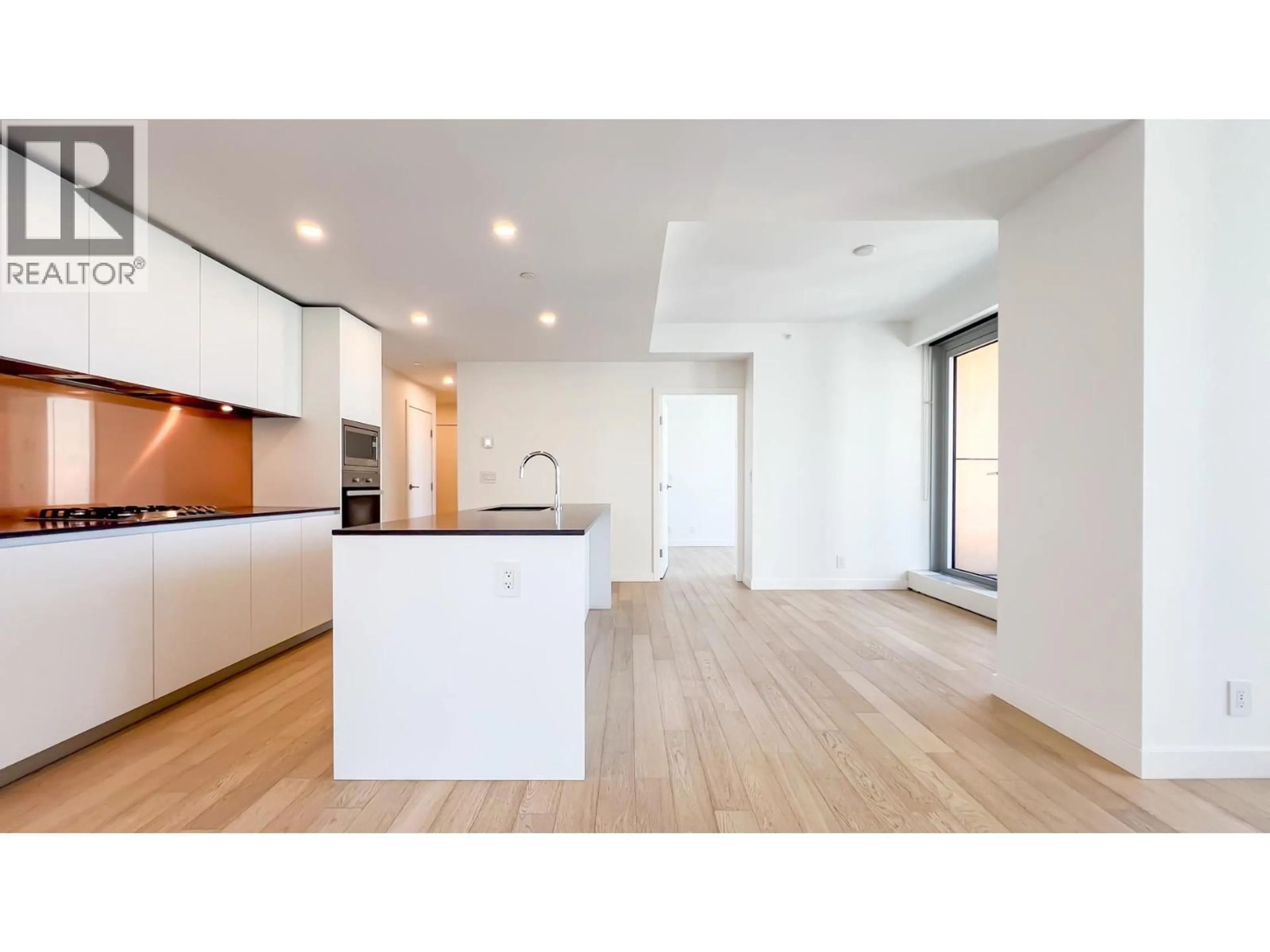 Open concept kitchen, wood/laminate floor for 3007 - 1480 HOWE STREET, Vancouver British Columbia V6Z0G5