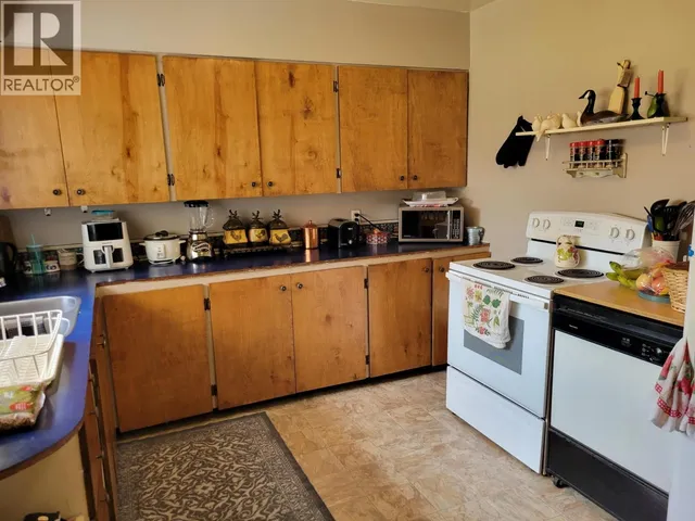 380 CONNAUGHT STREET, Vanderhoof 5