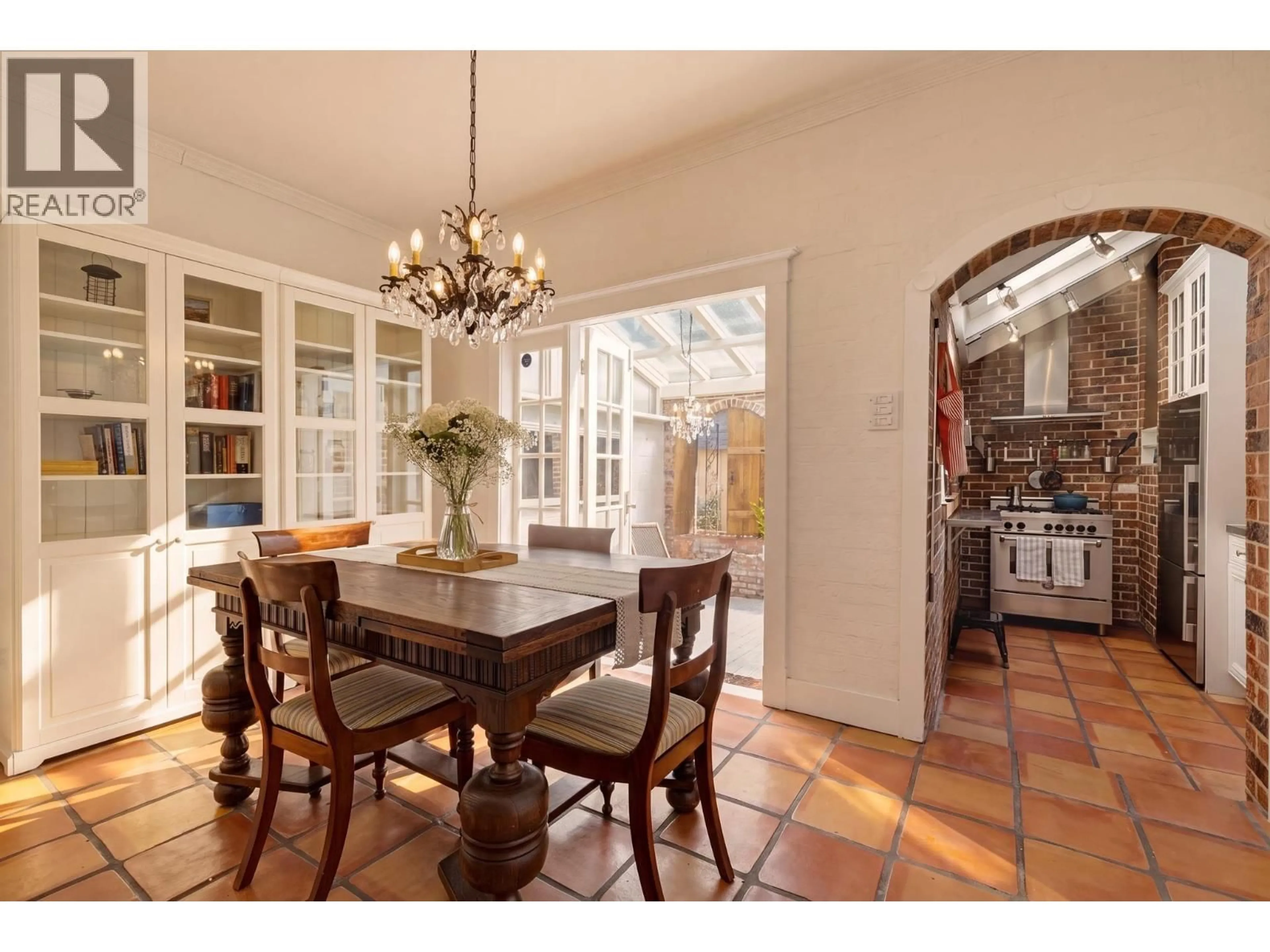 Dining room, ceramic/tile floor for 2636 HEMLOCK STREET, Vancouver British Columbia V6H2V5