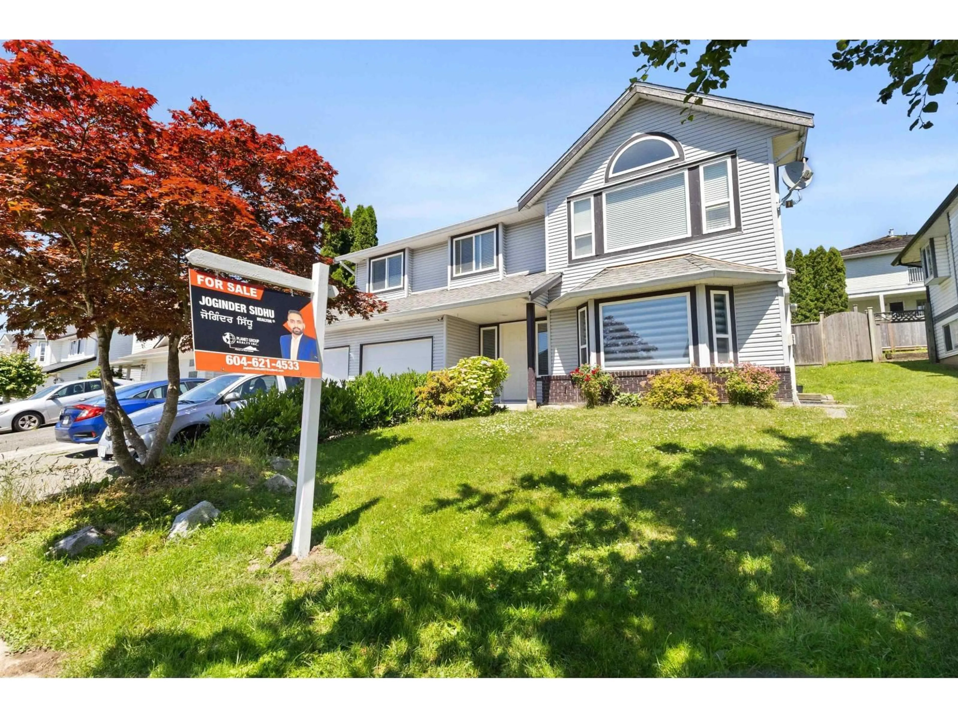 Home with vinyl exterior material, street for 31279 WAGNER DRIVE, Abbotsford British Columbia V2T5G1