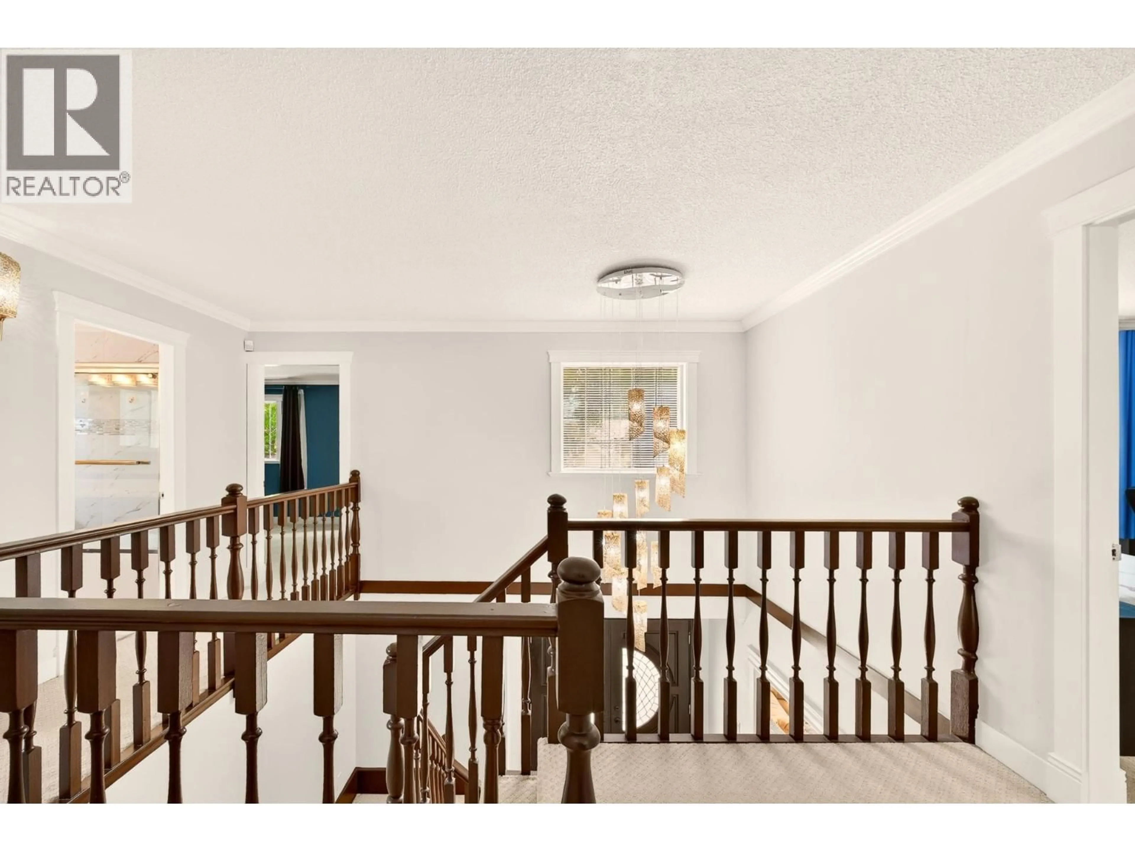 Indoor foyer for 5211 SAPPHIRE PLACE, Richmond British Columbia V7C4Z9