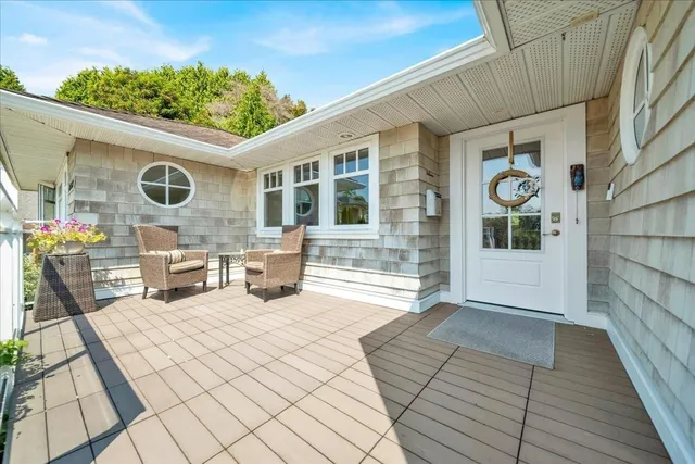 16063 8 AVENUE, Surrey 4