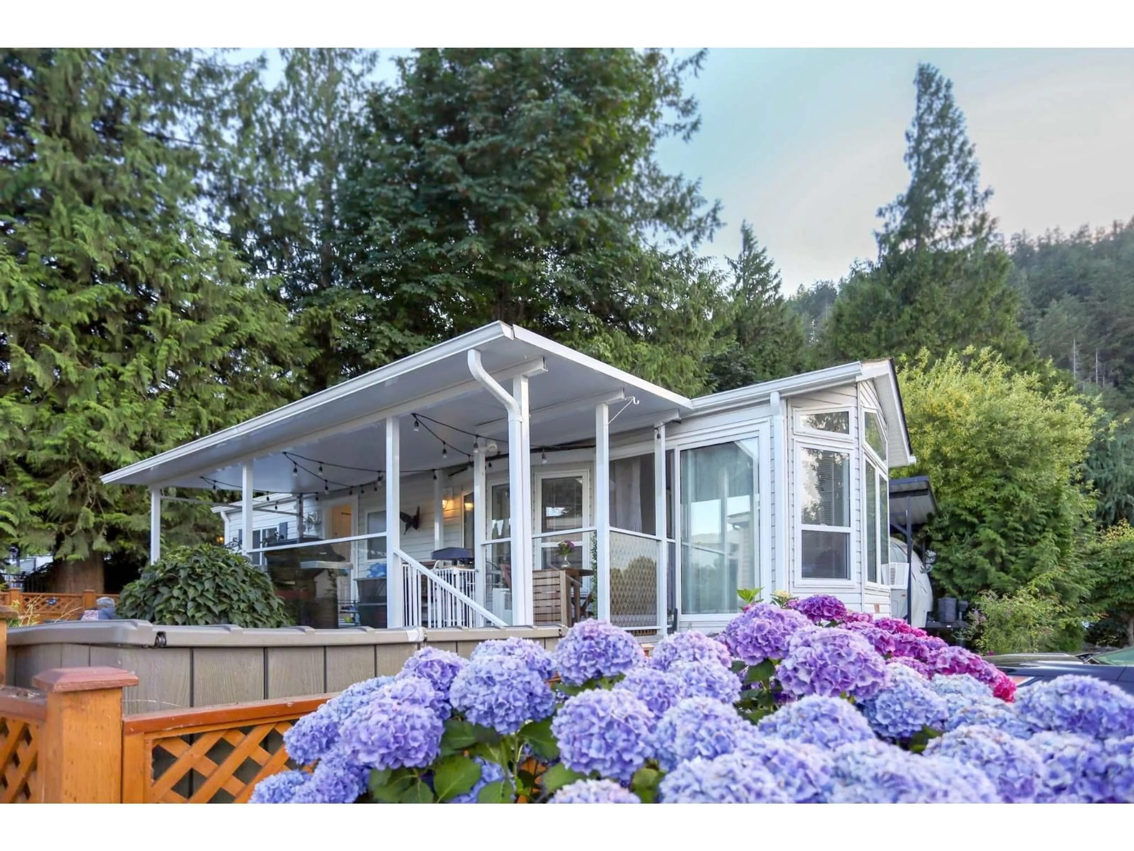 Home with vinyl exterior material, mountain view for 107 - 14600 MORRIS VALLEY ROAD, Agassiz British Columbia V0M1A1
