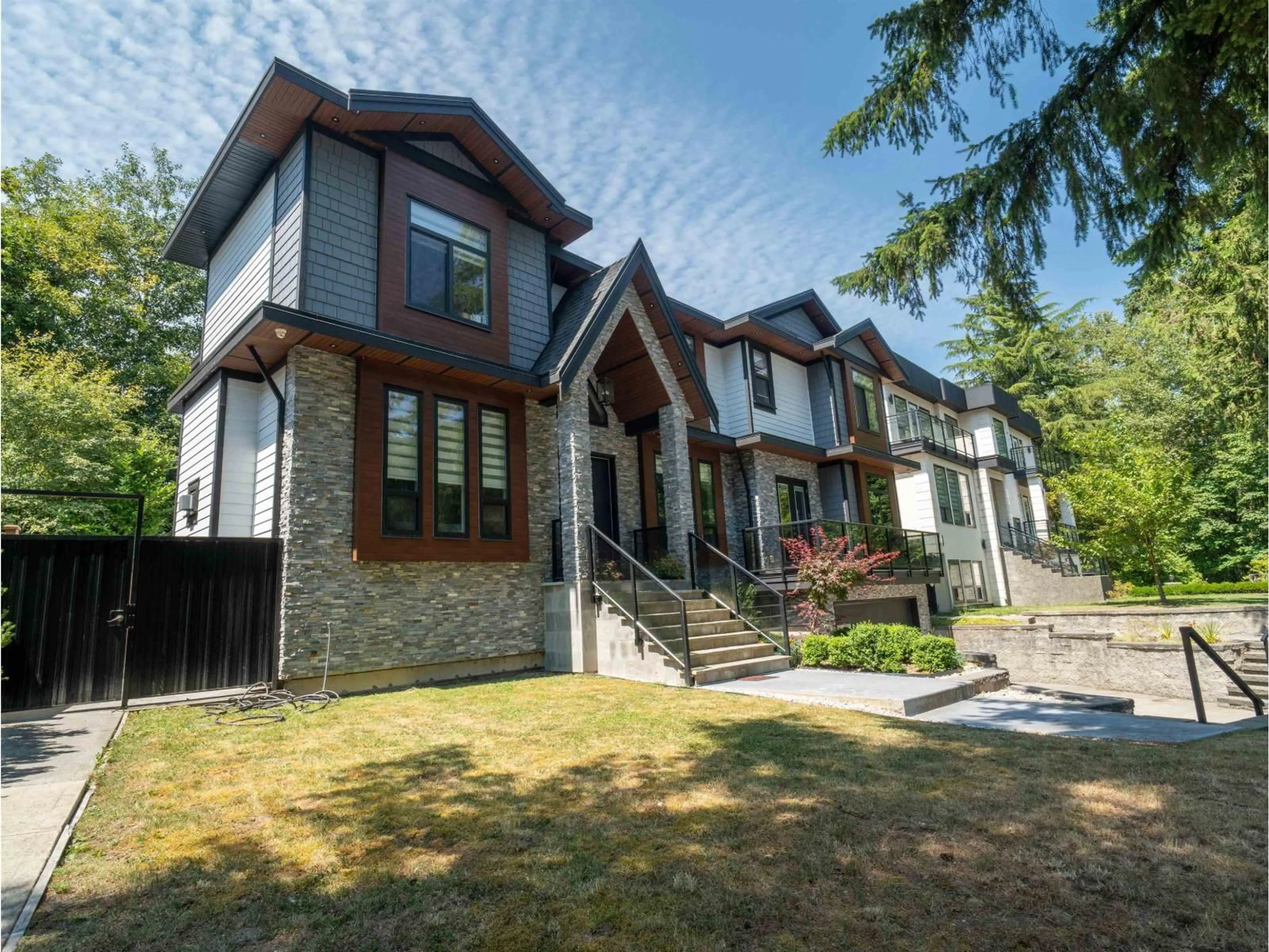 Home with brick exterior material, unknown for 7575 143 STREET, Surrey British Columbia V3W5P2