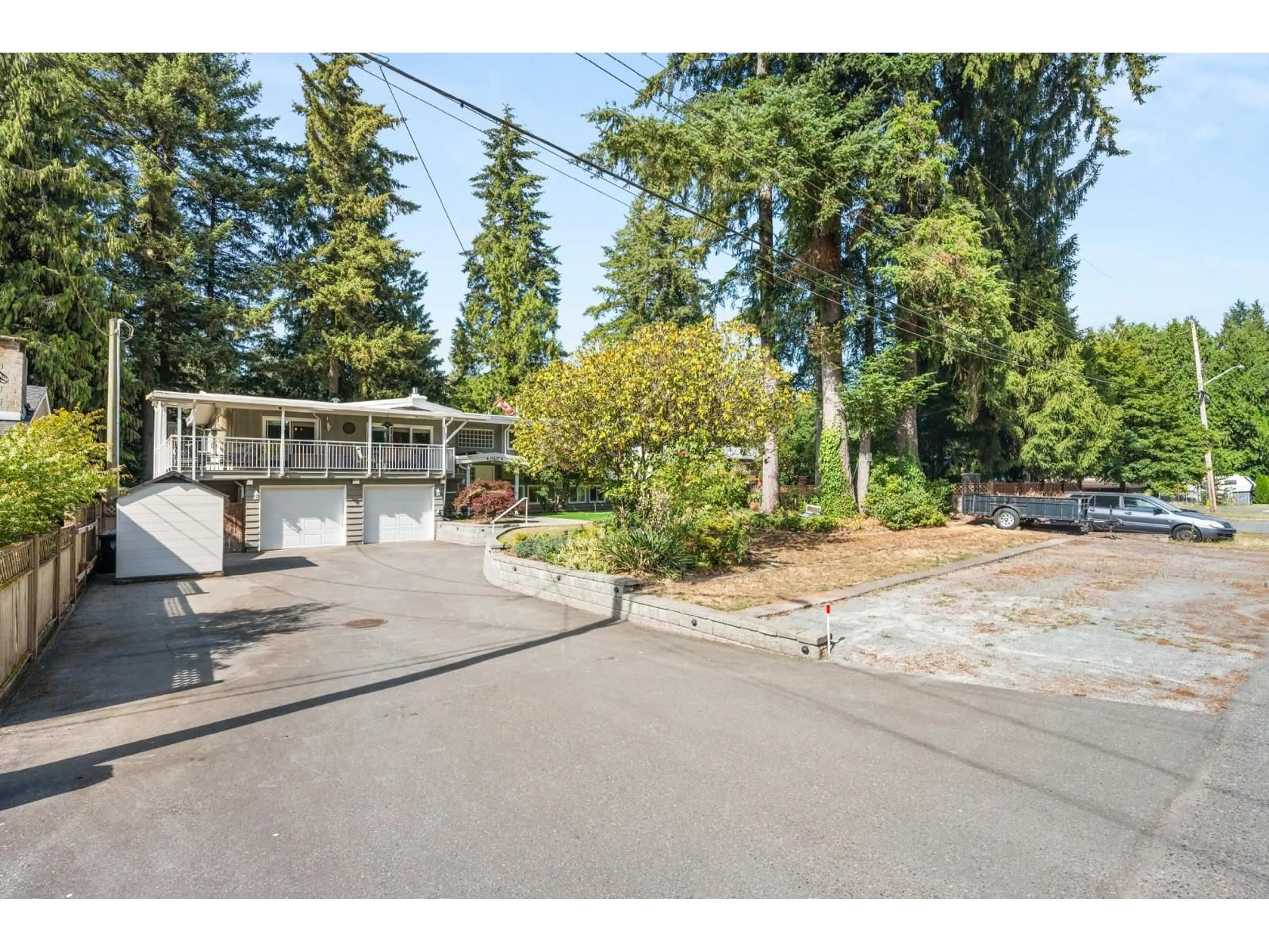 Unknown for 19637 42 AVENUE, Langley British Columbia V3A3A3