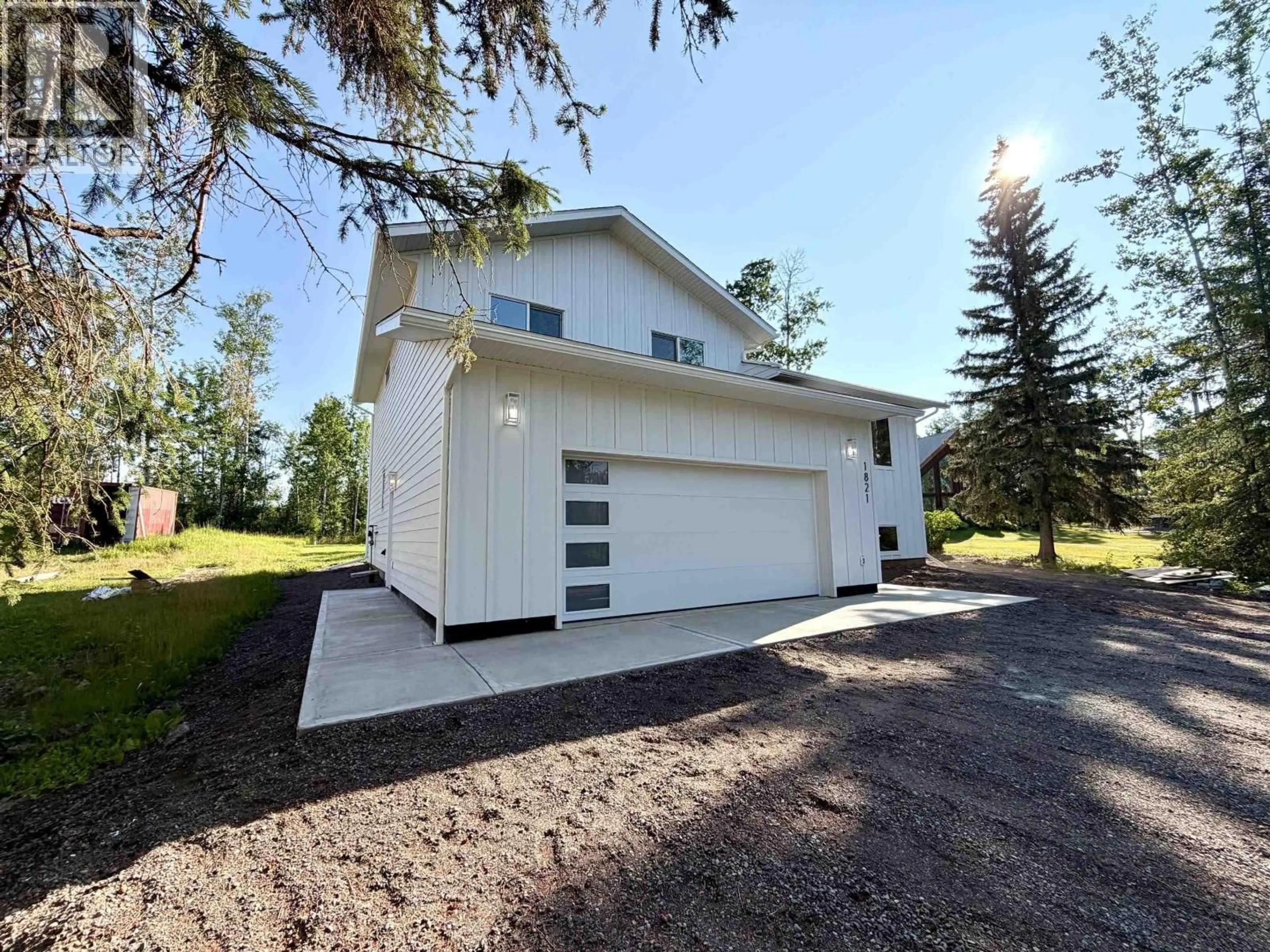 Home with vinyl exterior material, unknown for 1821 SPRUCE DRIVE, Telkwa British Columbia V0J2X0