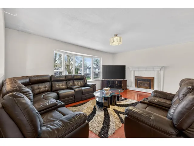 8927 146A STREET, Surrey 5