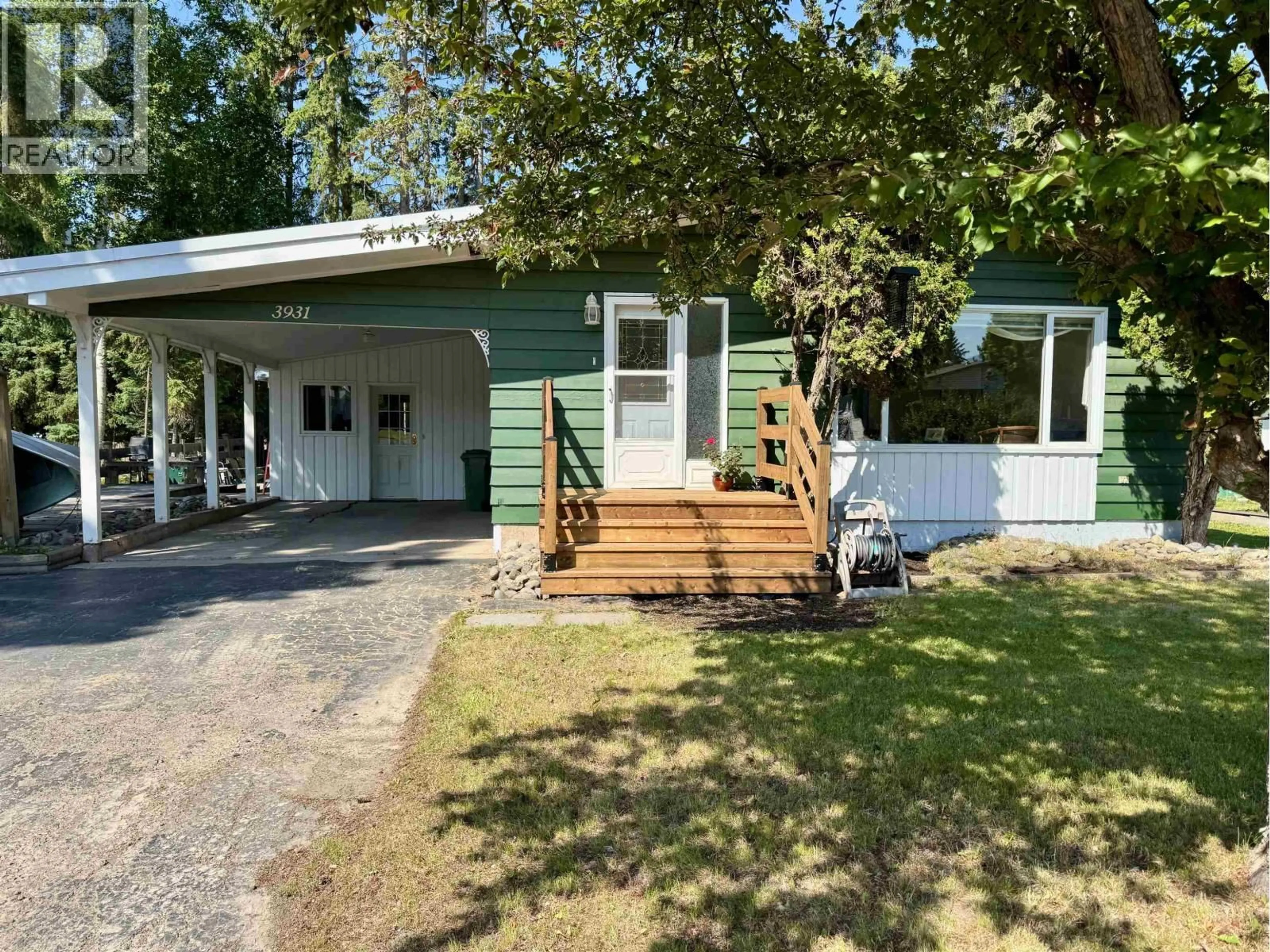 A pic from outside/outdoor area/front of a property/back of a property/a pic from drone, street for 3931 11TH AVENUE, Smithers British Columbia V0J2N0
